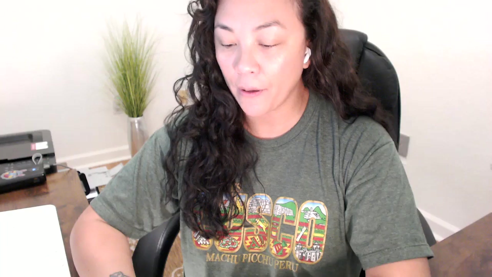 Gallery image thumbnail from MickaylaStar's myfreecams stream on, 12/03/2025, 18:45 image 12 of 20