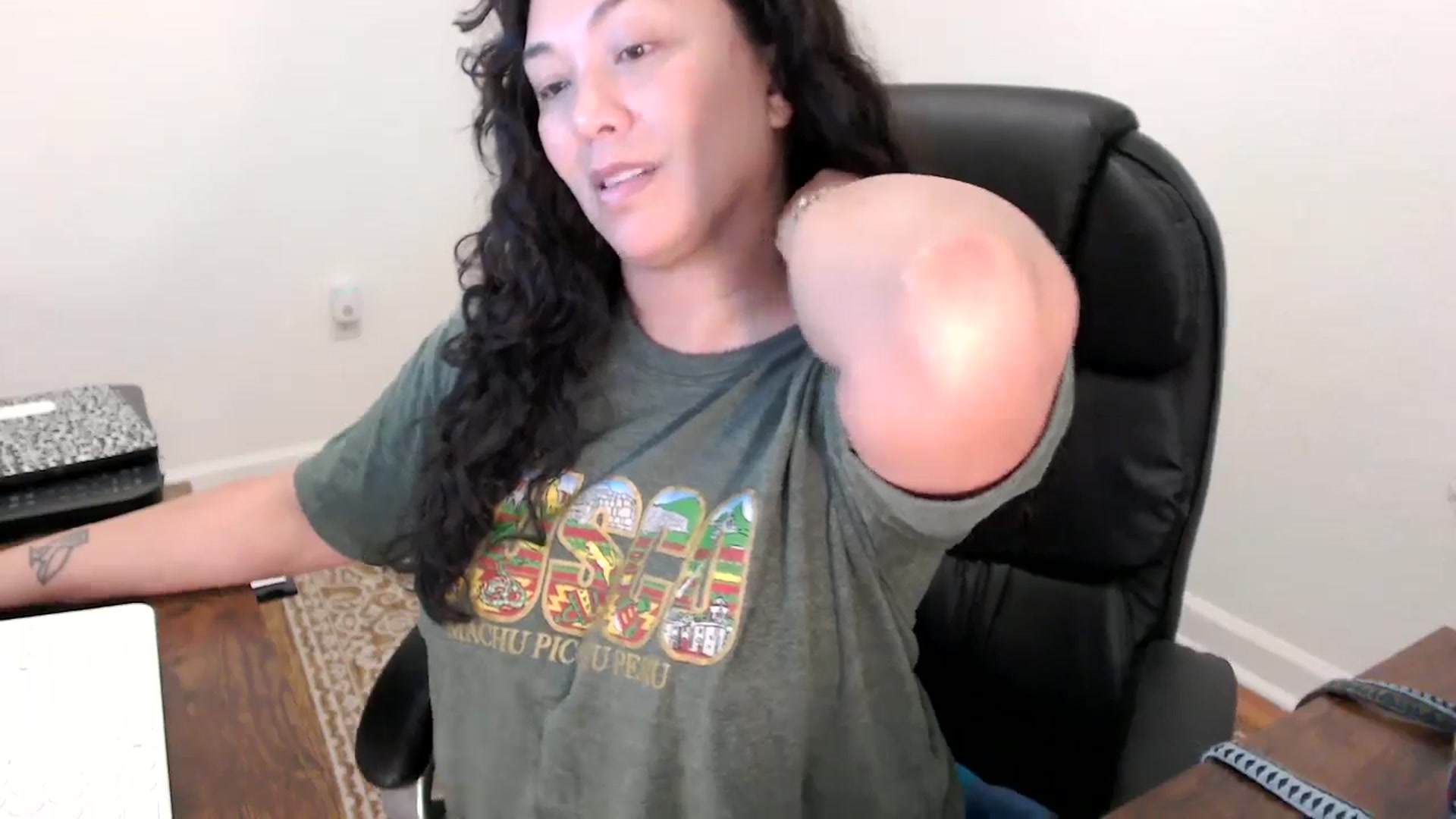 Gallery image thumbnail from MickaylaStar's myfreecams stream on, 12/03/2025, 21:16 image 9 of 20