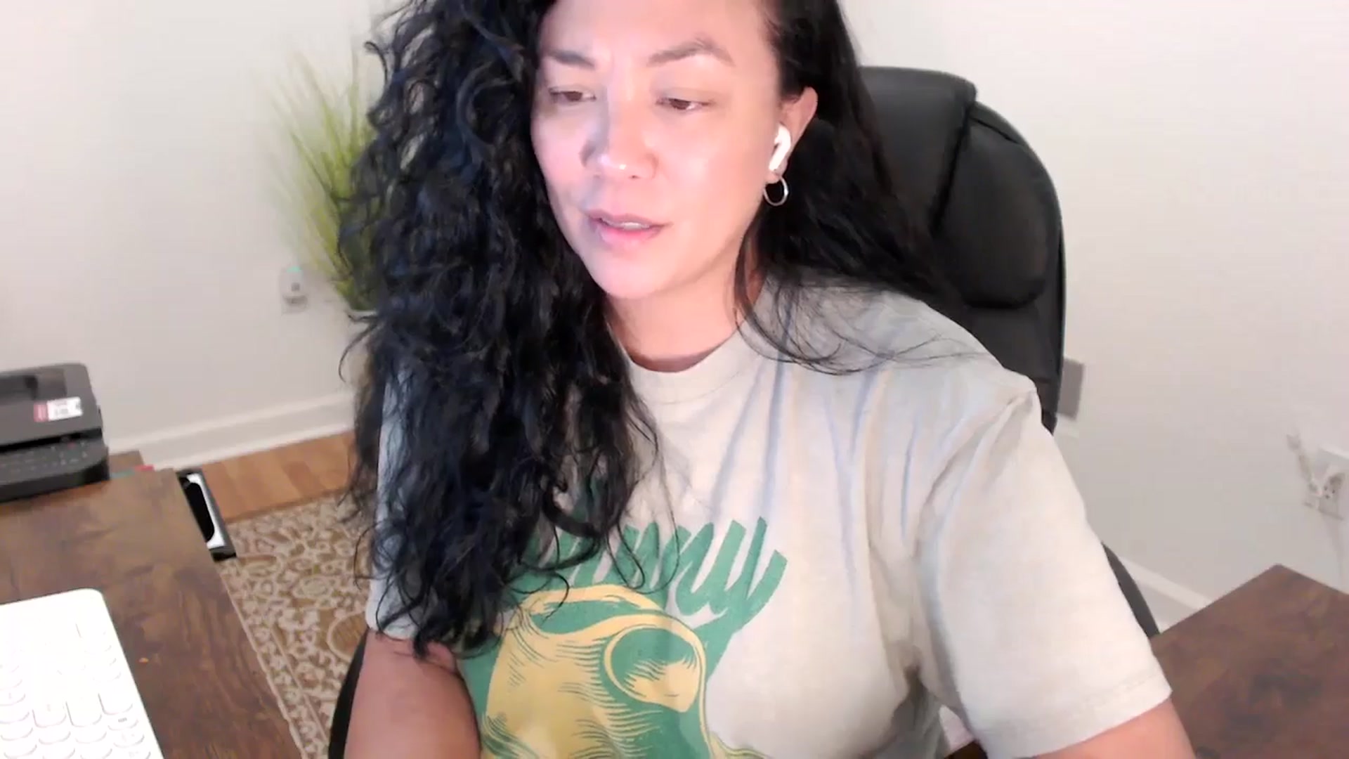 Gallery image thumbnail from MickaylaStar's myfreecams stream on, 12/19/2025, 19:42 image 2 of 20