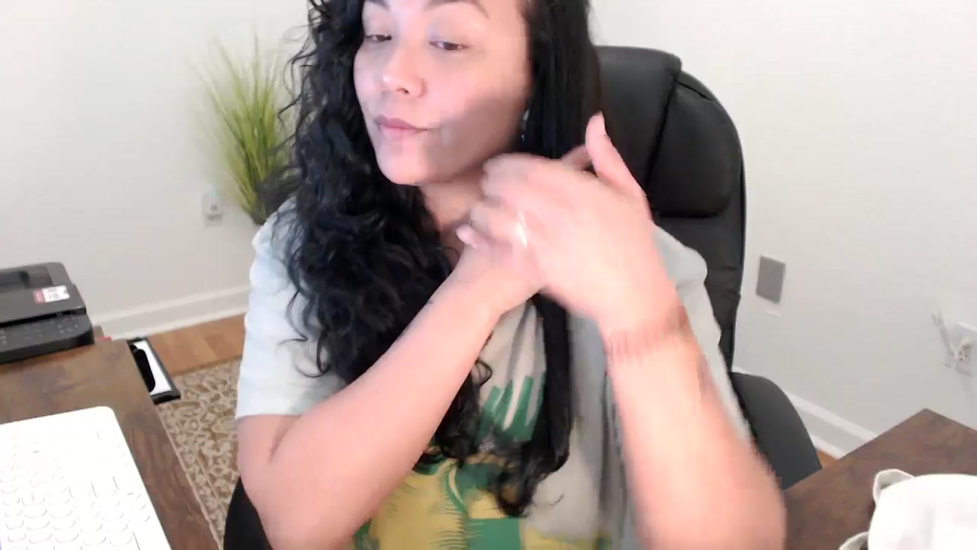 Gallery image thumbnail from MickaylaStar's myfreecams stream on, 12/19/2025, 21:11 image 10 of 20