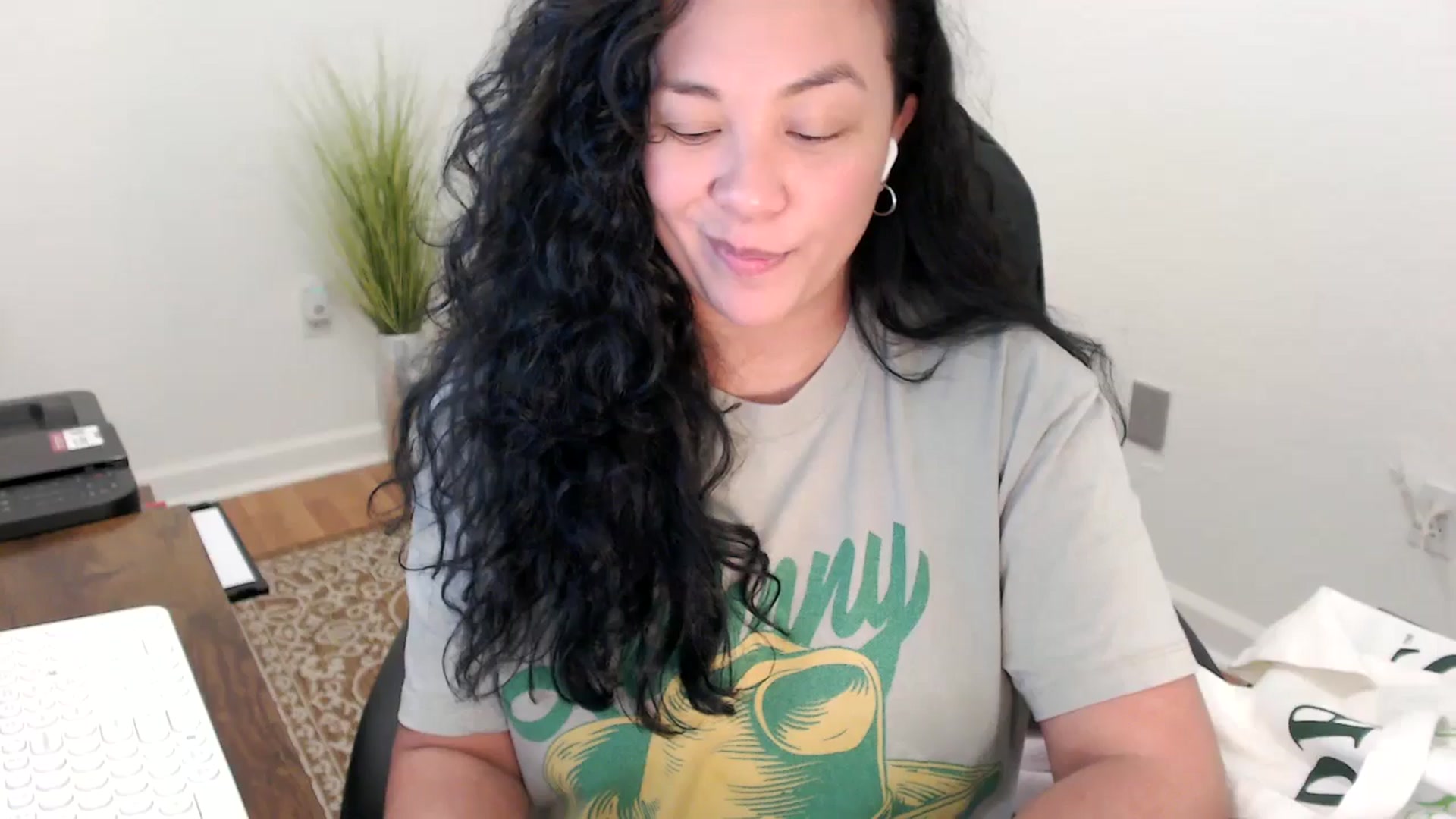 Gallery image thumbnail from MickaylaStar's myfreecams stream on, 12/19/2025, 21:11 image 19 of 20