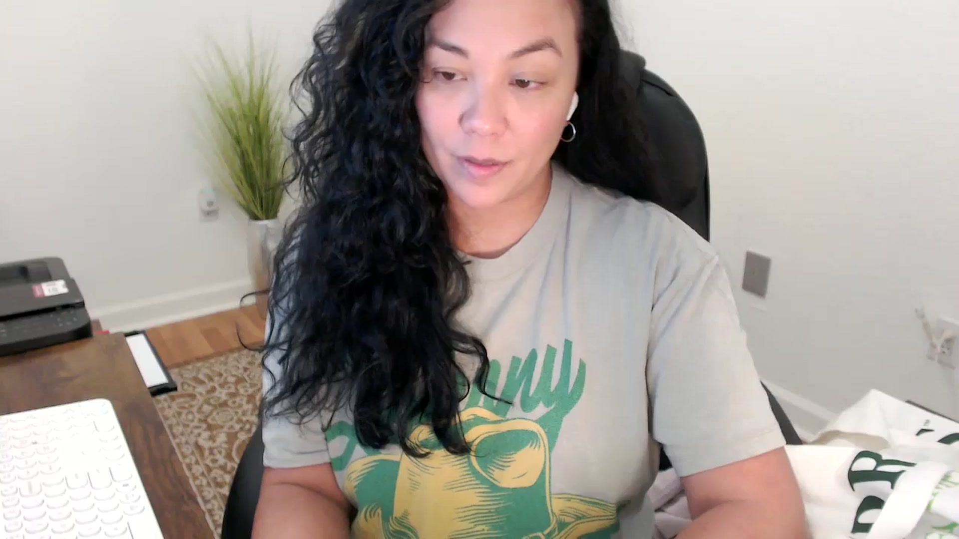 Gallery image thumbnail from MickaylaStar's myfreecams stream on, 12/19/2025, 21:11 image 20 of 20