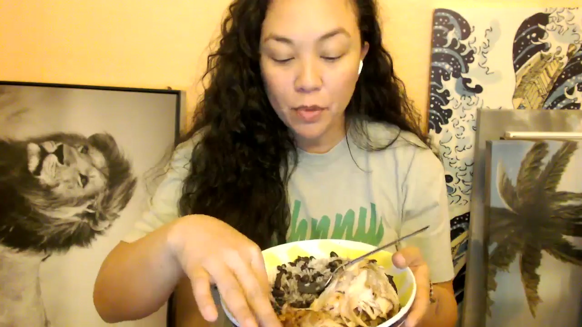 Gallery image thumbnail from MickaylaStar's myfreecams stream on, 12/19/2025, 23:36 image 4 of 20