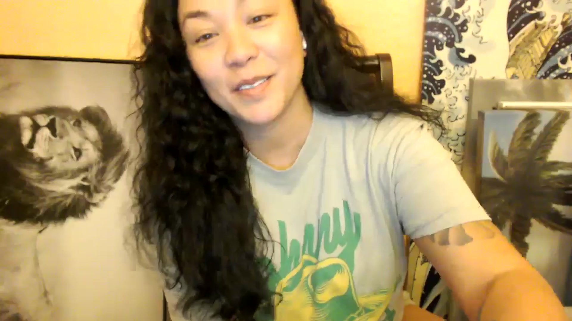Gallery image thumbnail from MickaylaStar's myfreecams stream on, 12/19/2025, 23:36 image 20 of 20