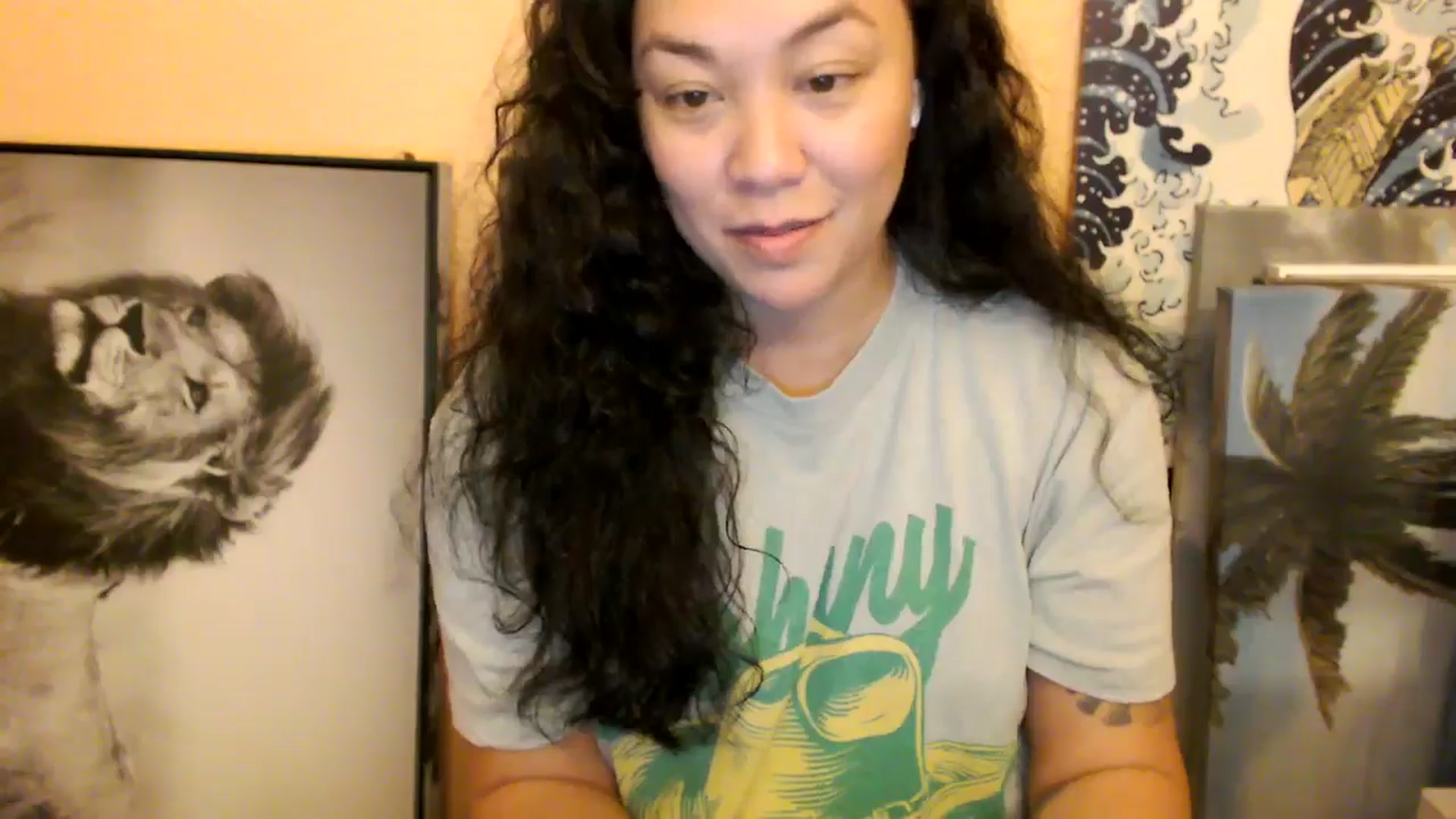 Gallery image thumbnail from MickaylaStar's myfreecams stream on, 12/19/2025, 23:36 image 16 of 20