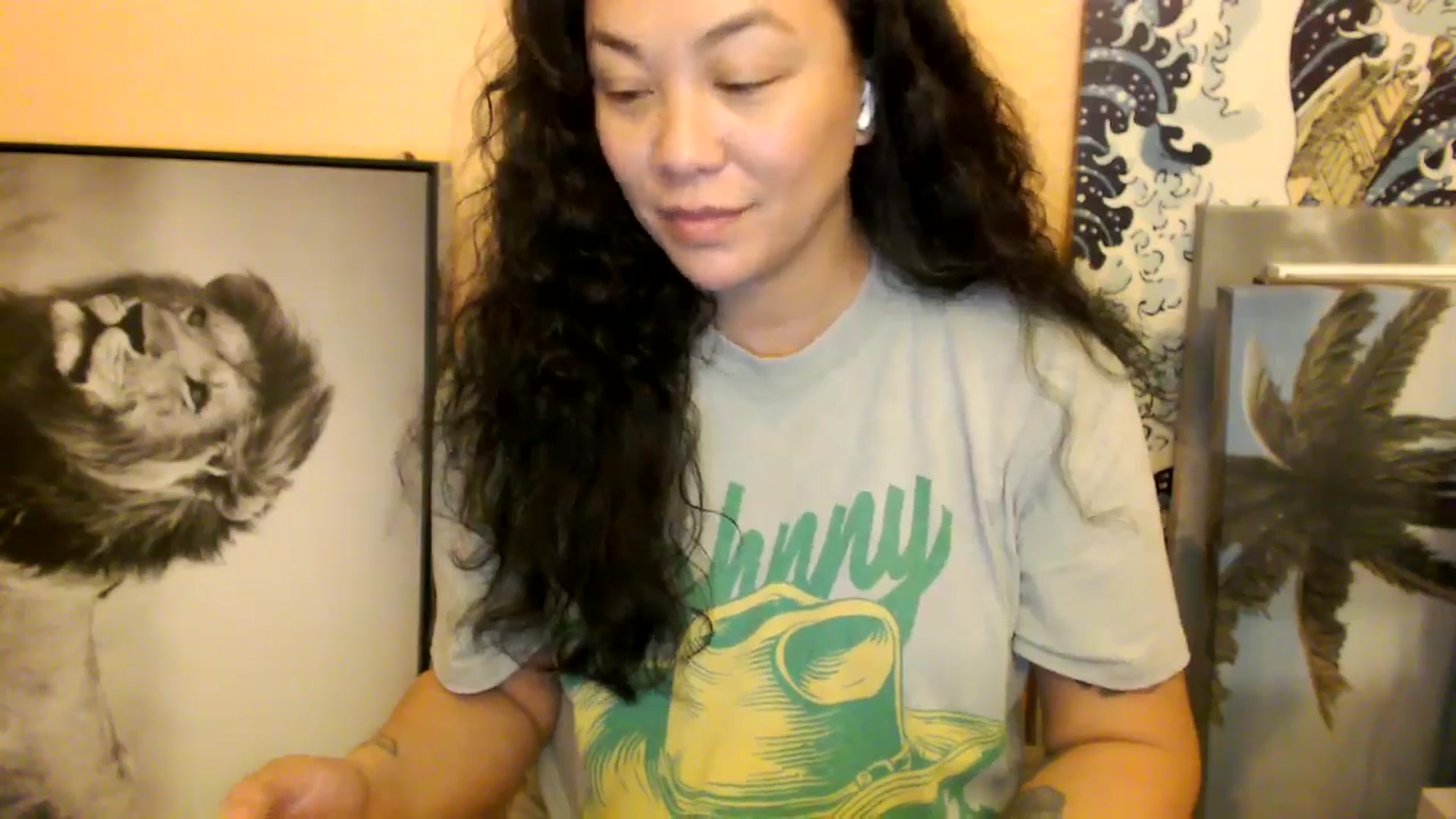 Gallery image thumbnail from MickaylaStar's myfreecams stream on, 12/19/2025, 23:36 image 17 of 20