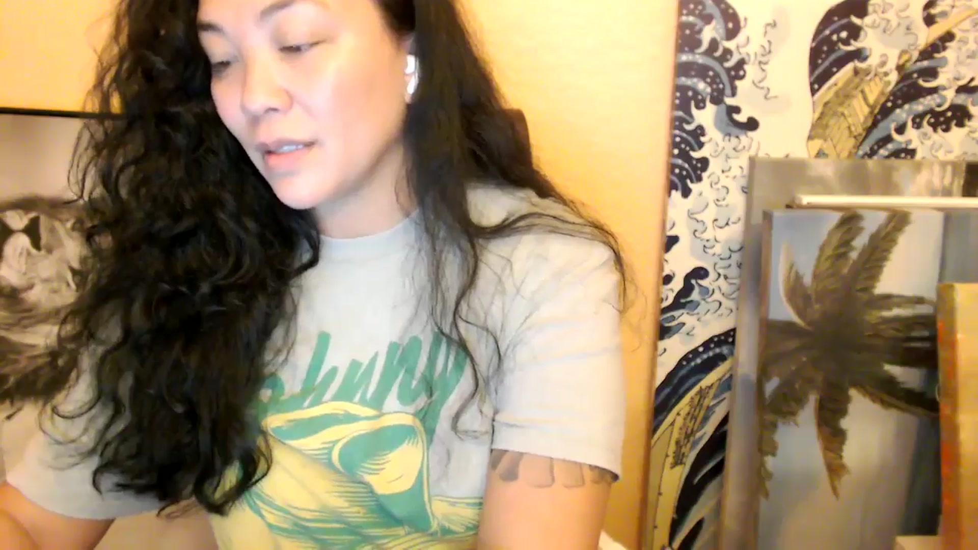 Gallery image thumbnail from MickaylaStar's myfreecams stream on, 12/20/2025, 02:58 image 8 of 20