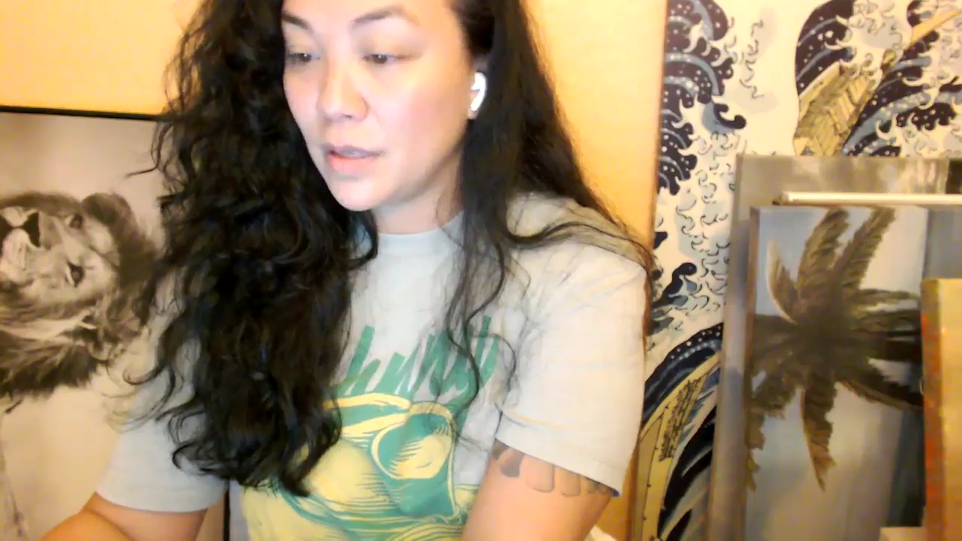 Gallery image thumbnail from MickaylaStar's myfreecams stream on, 12/20/2025, 02:58 image 13 of 20