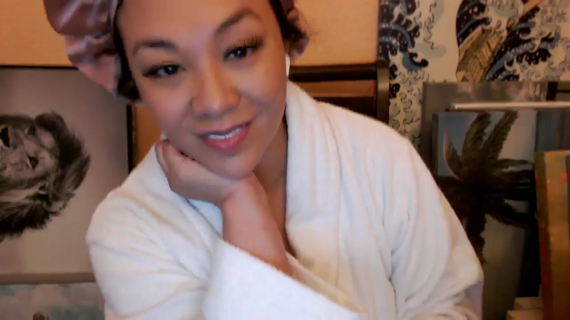 Gallery image thumbnail from MickaylaStar's myfreecams stream on, 12/24/2025, 19:46 image 16 of 20