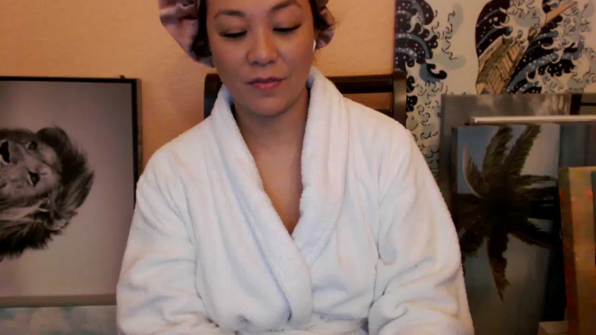 Gallery image thumbnail from MickaylaStar's myfreecams stream on, 12/24/2025, 19:46 image 12 of 20