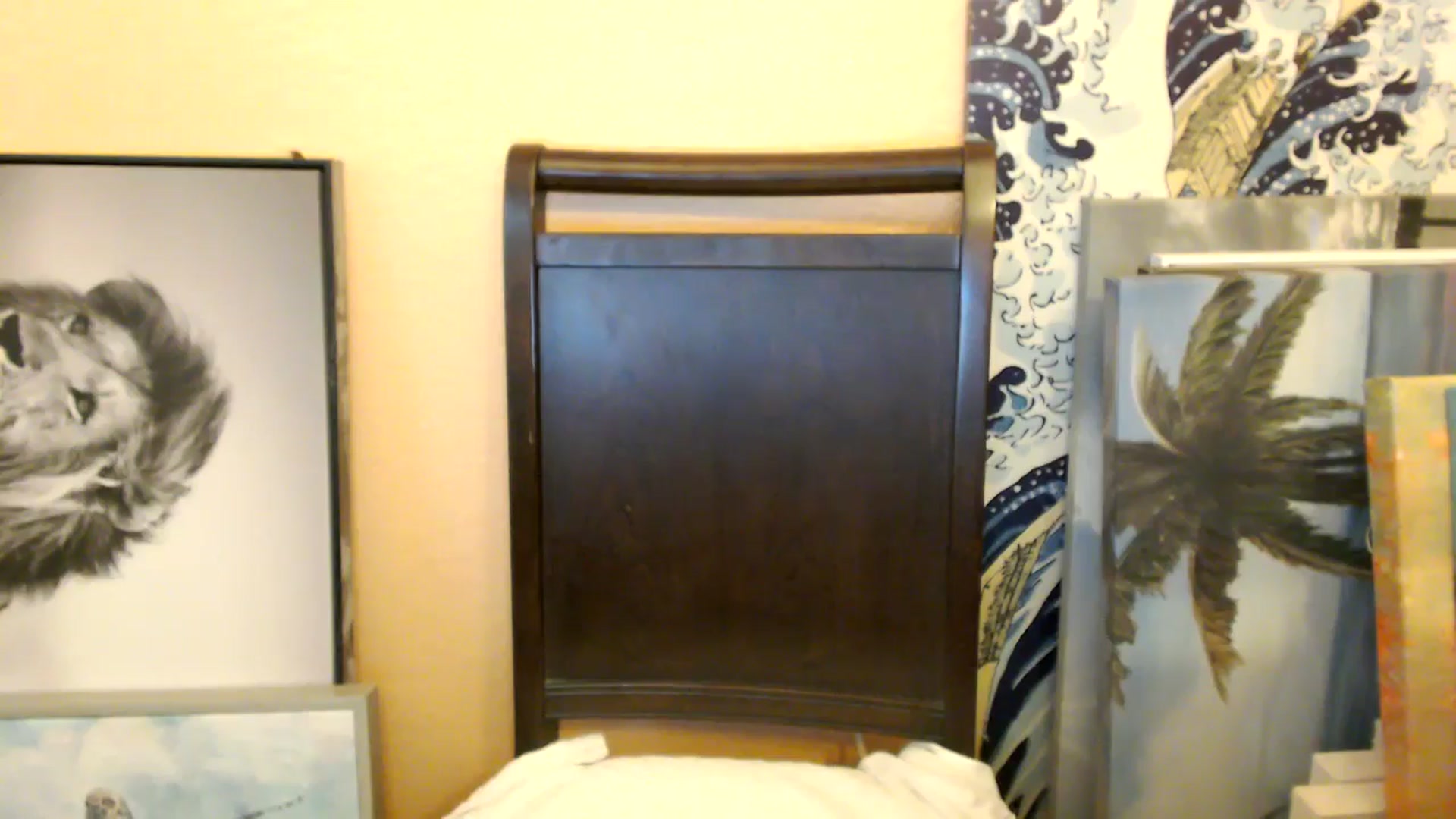 Gallery image thumbnail from MickaylaStar's myfreecams stream on, 12/24/2025, 19:46 image 17 of 20