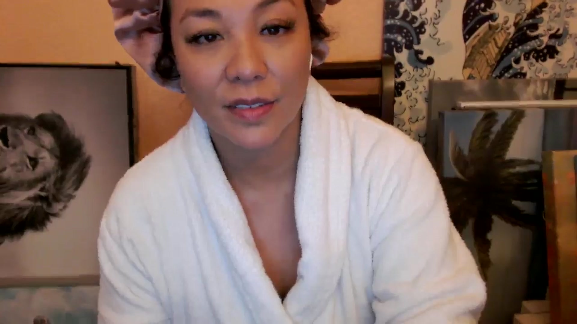 Gallery image thumbnail from MickaylaStar's myfreecams stream on, 12/24/2025, 19:46 image 13 of 20