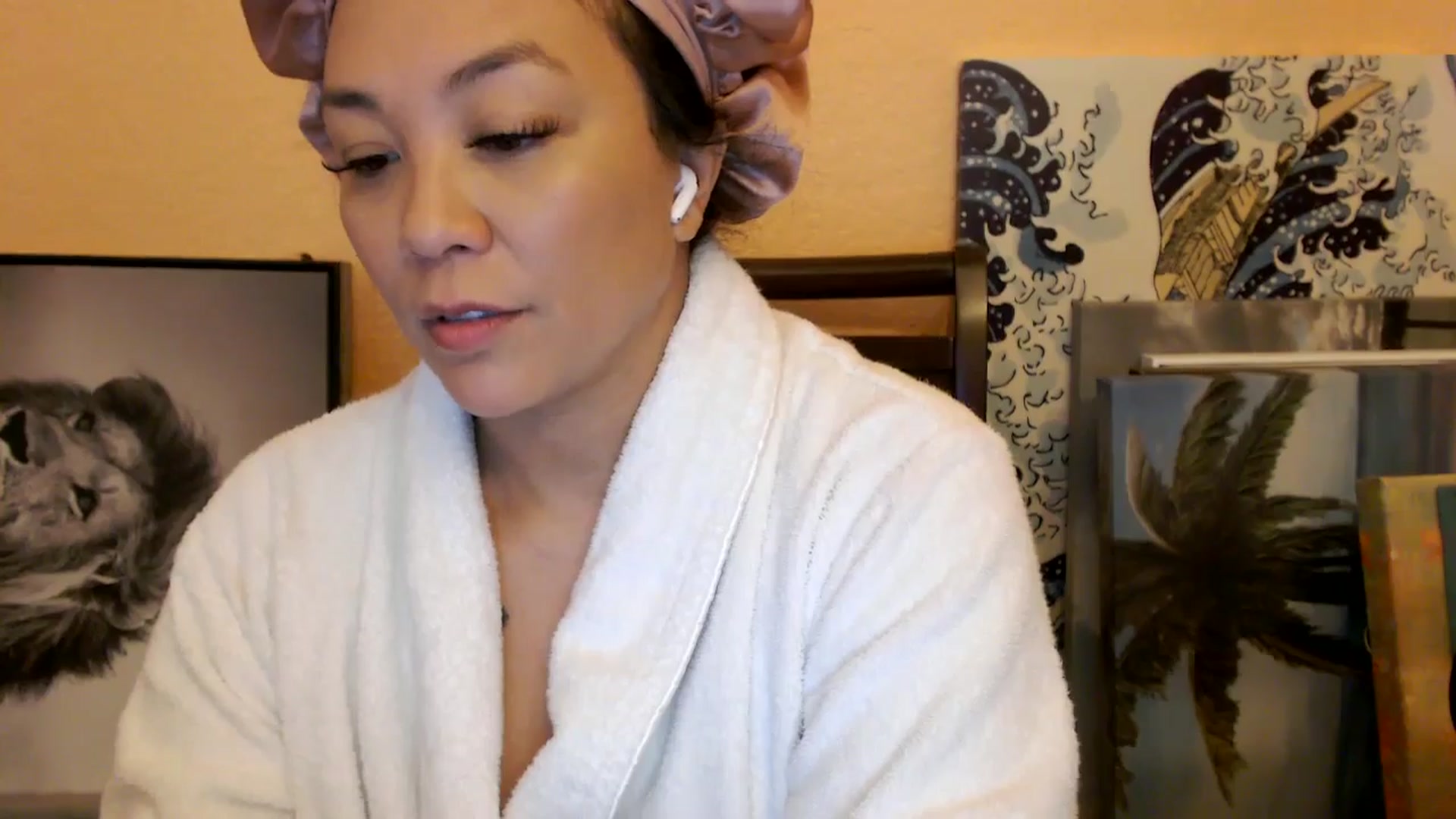 Gallery image thumbnail from MickaylaStar's myfreecams stream on, 12/24/2025, 19:46 image 8 of 20