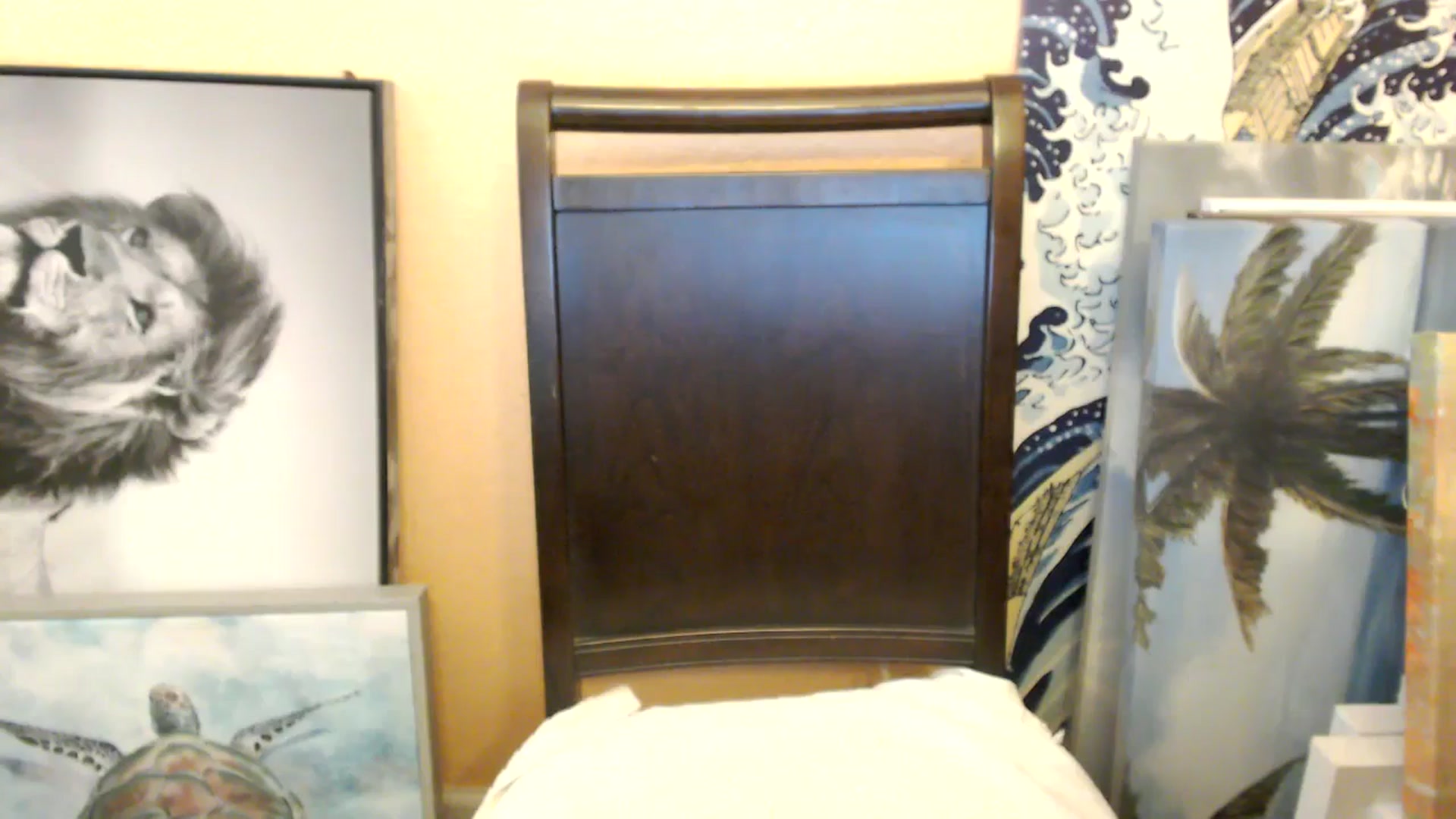 Gallery image thumbnail from MickaylaStar's myfreecams stream on, 12/30/2025, 18:00 image 8 of 20