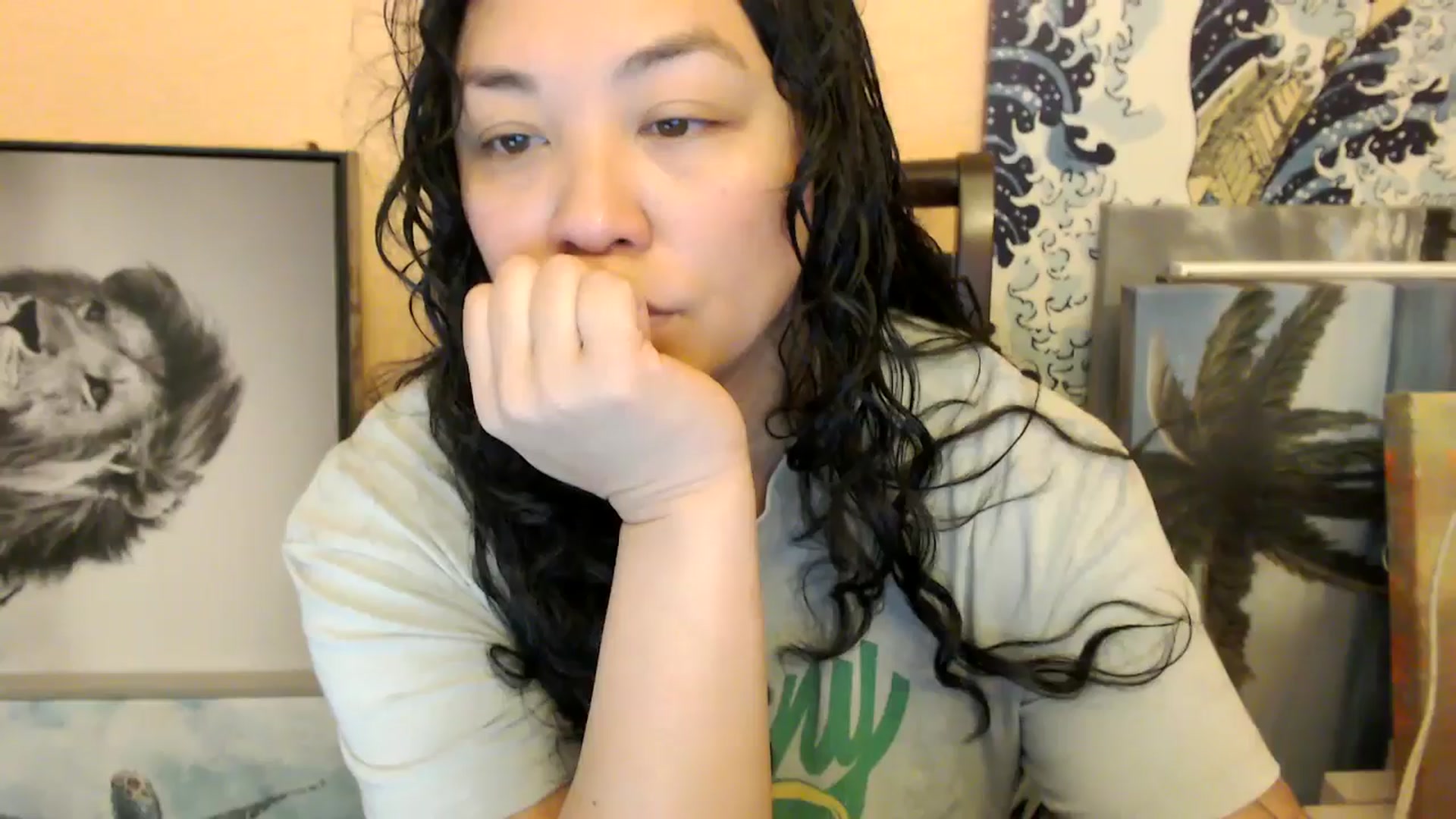 Gallery image thumbnail from MickaylaStar's myfreecams stream on, 12/31/2025, 18:57 image 17 of 20