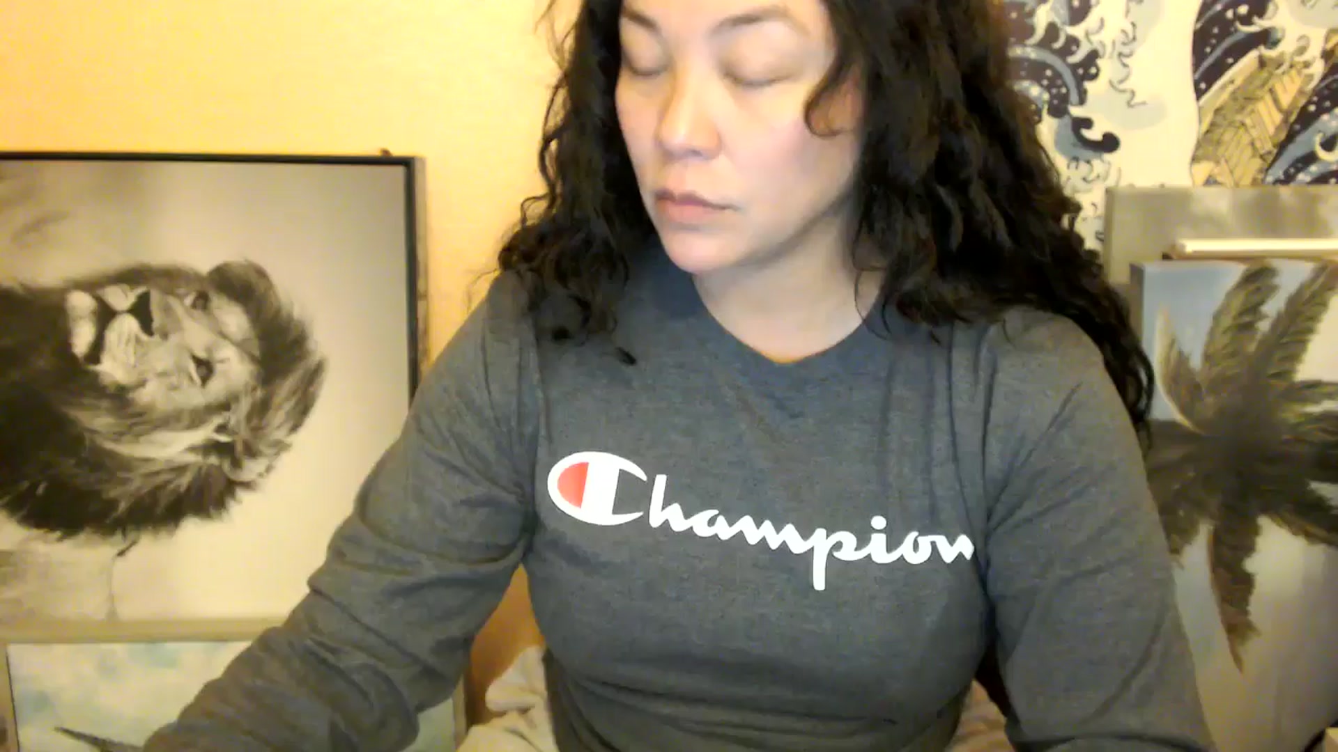 Gallery image thumbnail from MickaylaStar's myfreecams stream on, 01/01/2026, 23:20 image 1 of 20