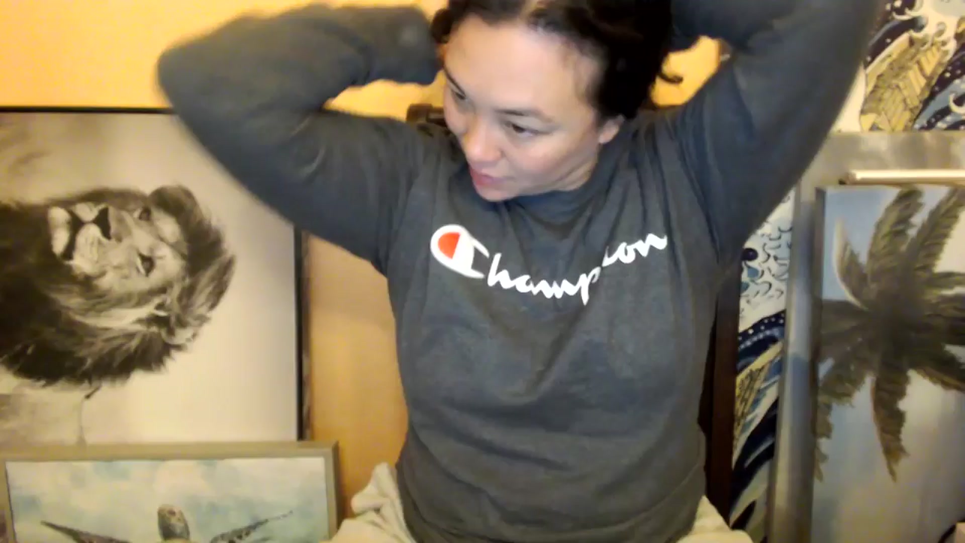 Gallery image thumbnail from MickaylaStar's myfreecams stream on, 01/01/2026, 23:20 image 10 of 20