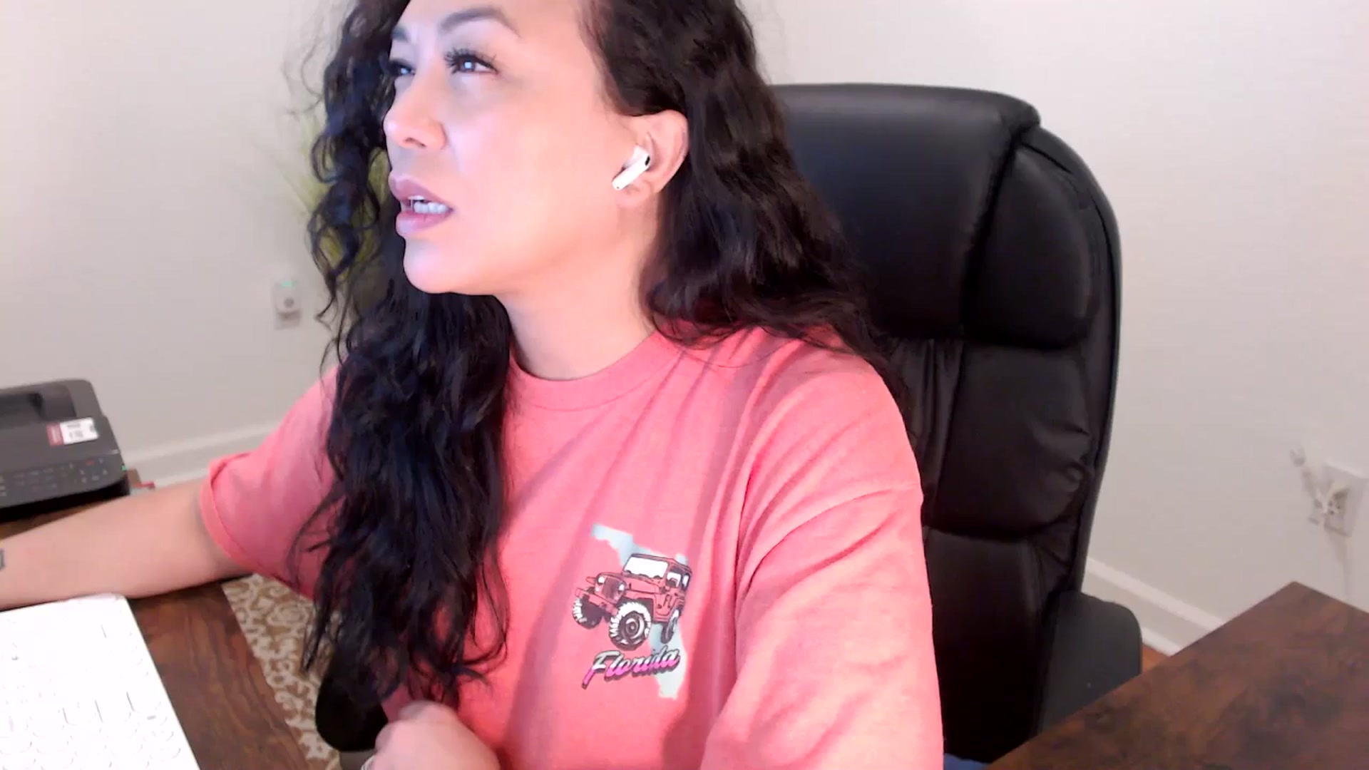 Gallery image thumbnail from MickaylaStar's myfreecams stream on, 01/20/2026, 16:31 image 12 of 20