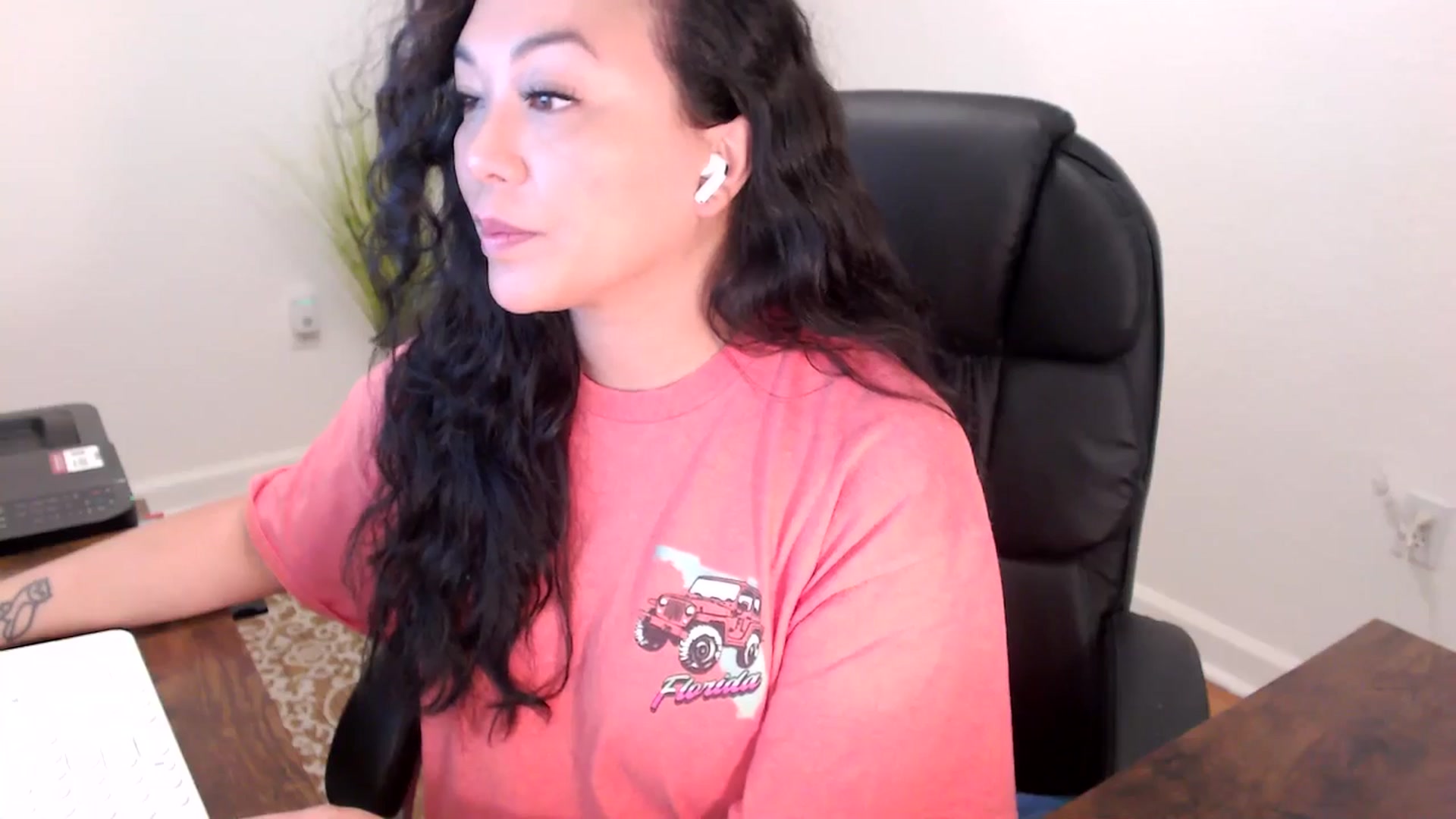 Gallery image thumbnail from MickaylaStar's myfreecams stream on, 01/20/2026, 16:31 image 19 of 20