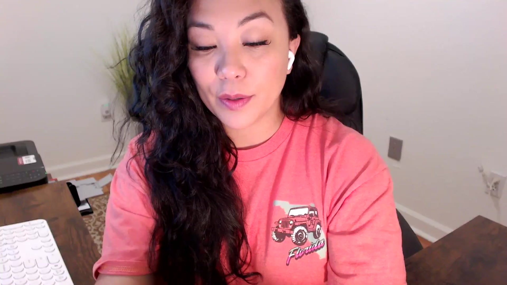 Gallery image thumbnail from MickaylaStar's myfreecams stream on, 01/20/2026, 16:31 image 10 of 20