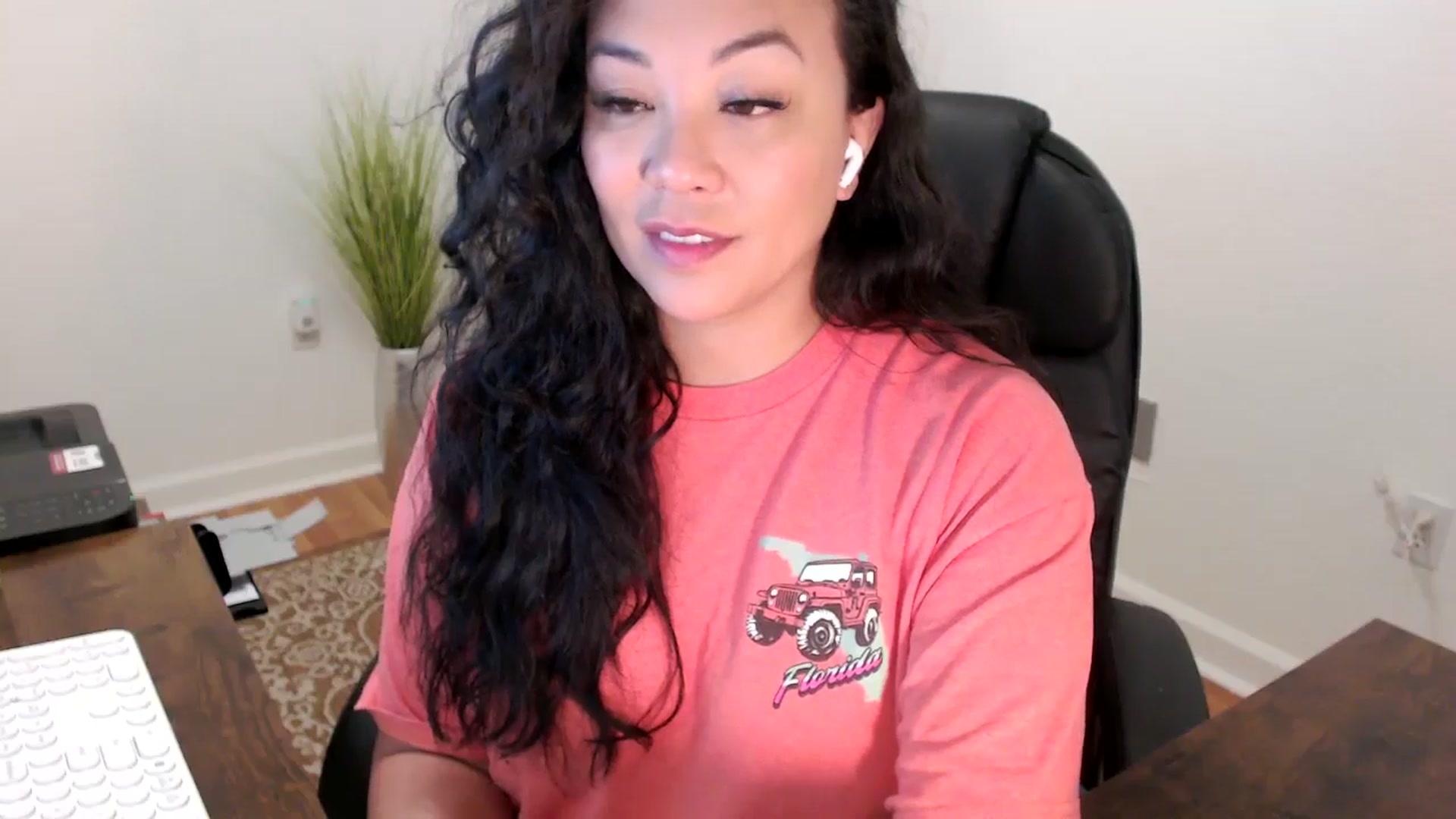 Gallery image thumbnail from MickaylaStar's myfreecams stream on, 01/20/2026, 16:31 image 16 of 20