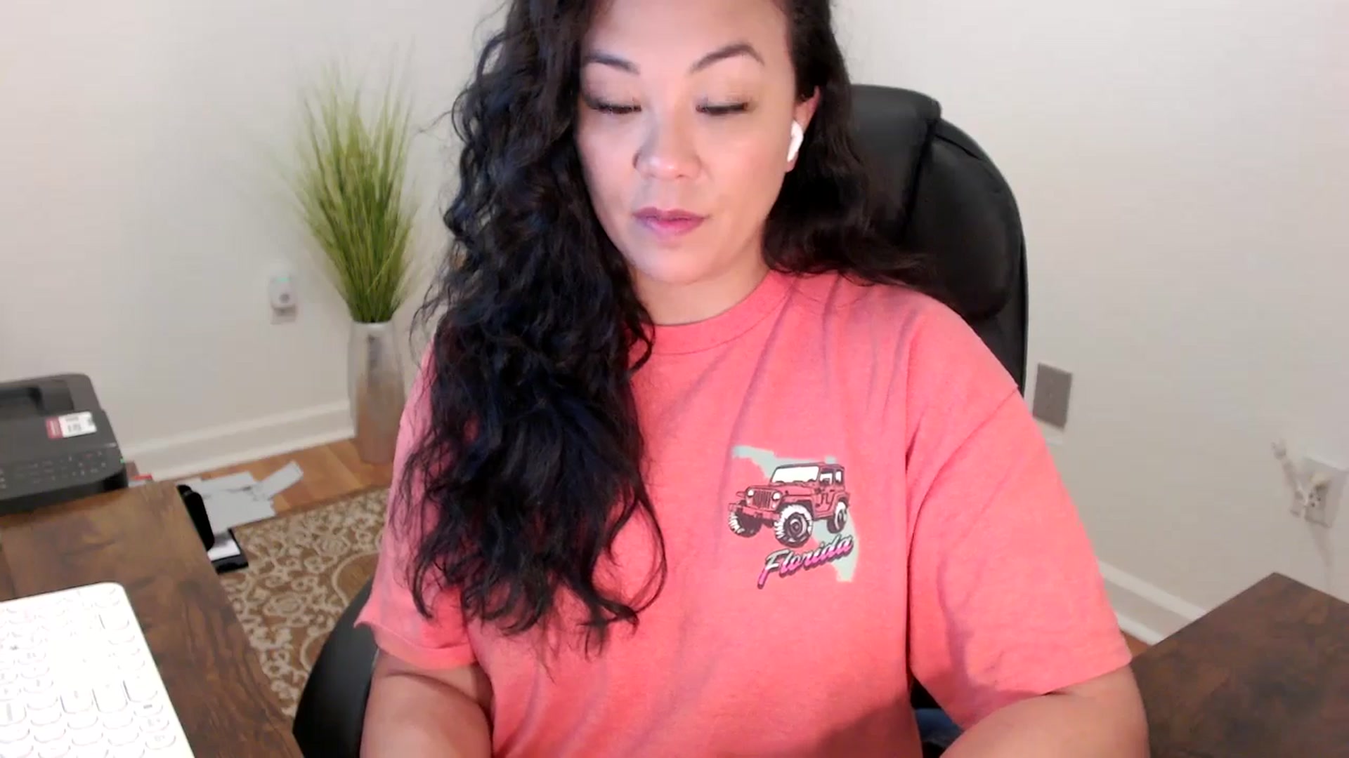Gallery image thumbnail from MickaylaStar's myfreecams stream on, 01/20/2026, 16:31 image 18 of 20