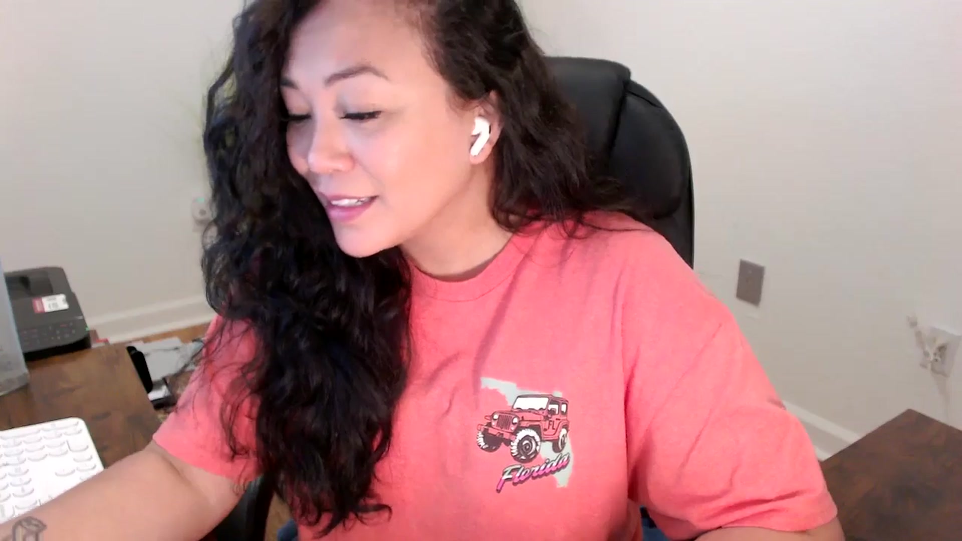 Gallery image thumbnail from MickaylaStar's myfreecams stream on, 01/20/2026, 17:10 image 9 of 20