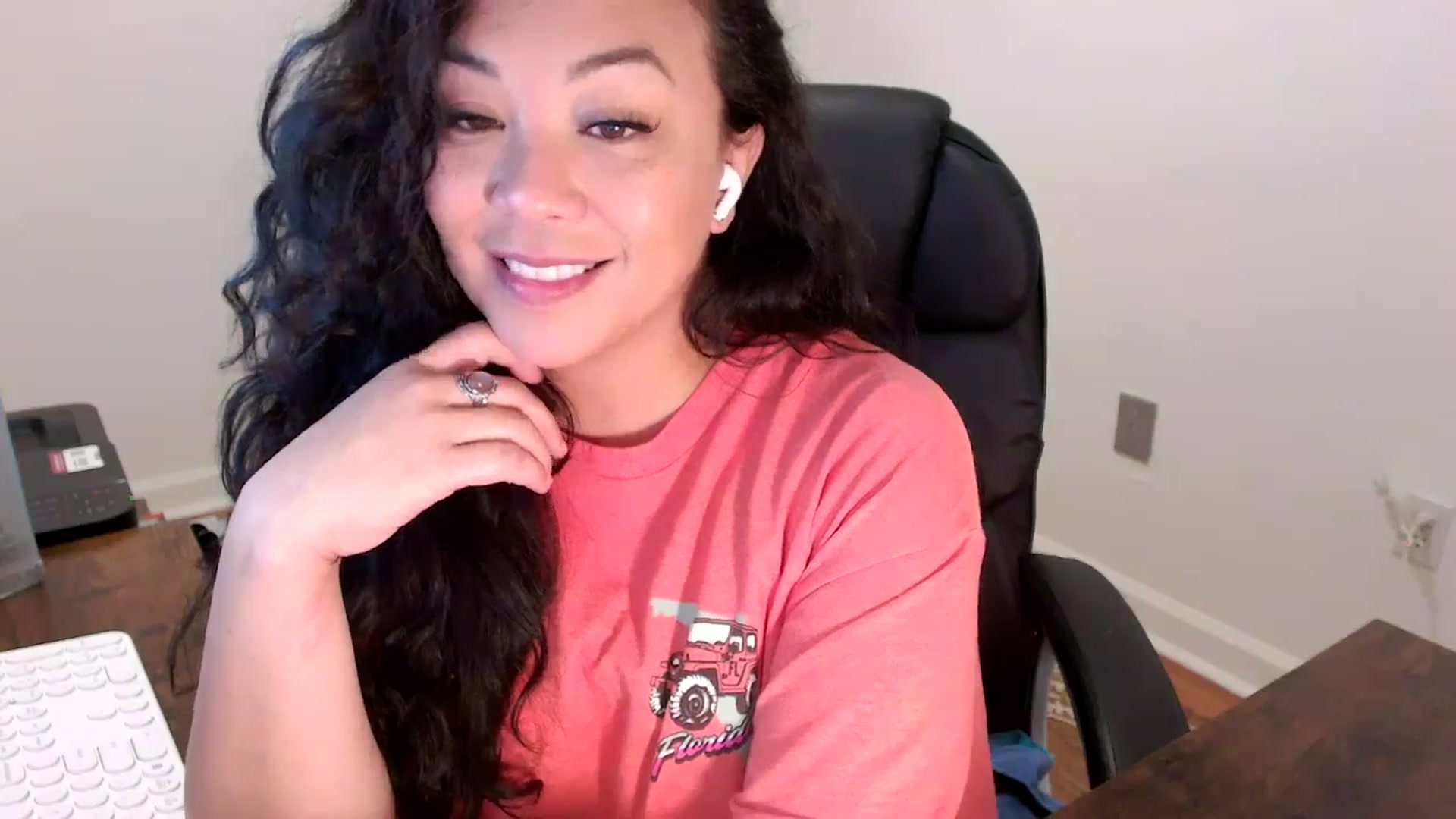 Gallery image thumbnail from MickaylaStar's myfreecams stream on, 01/20/2026, 17:10 image 4 of 20