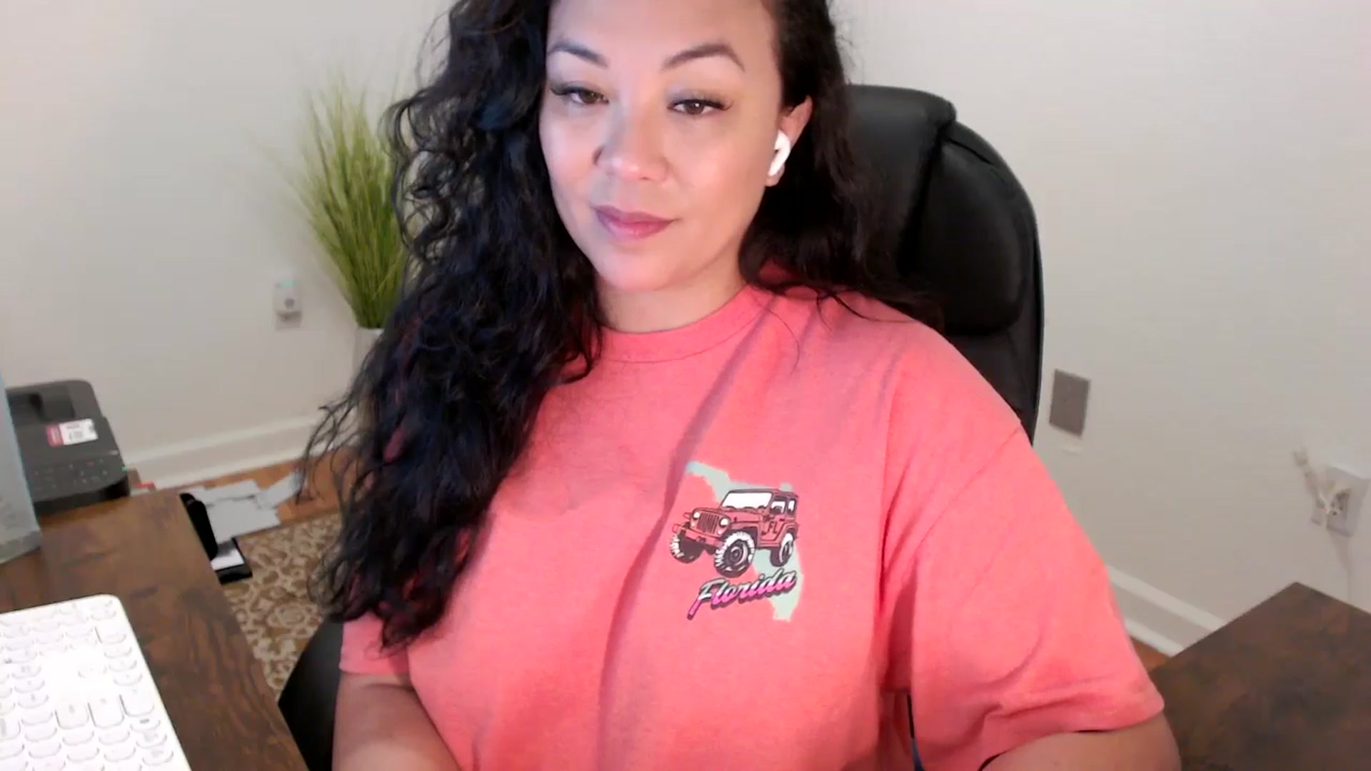 Gallery image thumbnail from MickaylaStar's myfreecams stream on, 01/20/2026, 17:10 image 18 of 20