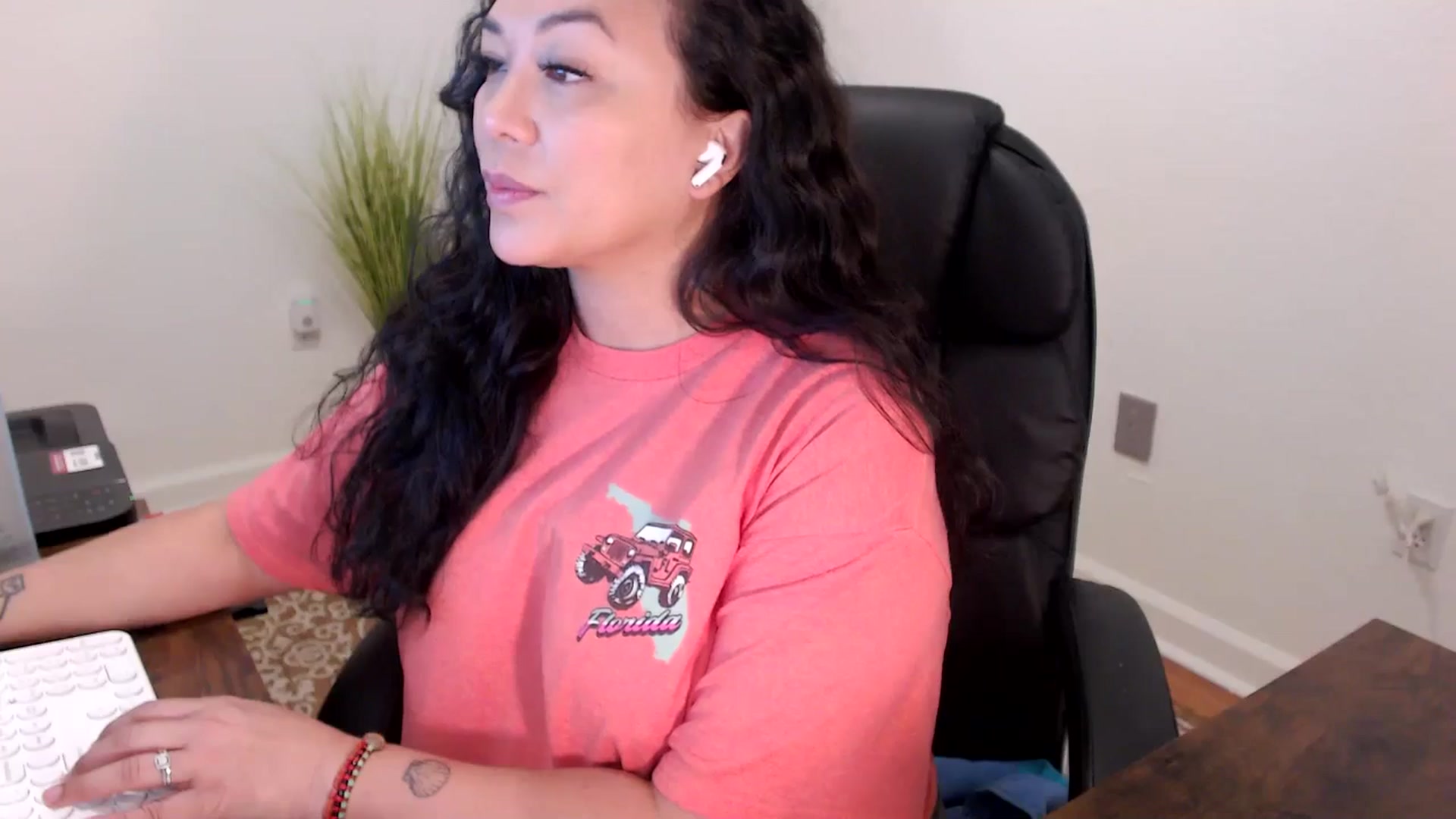 Gallery image thumbnail from MickaylaStar's myfreecams stream on, 01/20/2026, 17:10 image 2 of 20