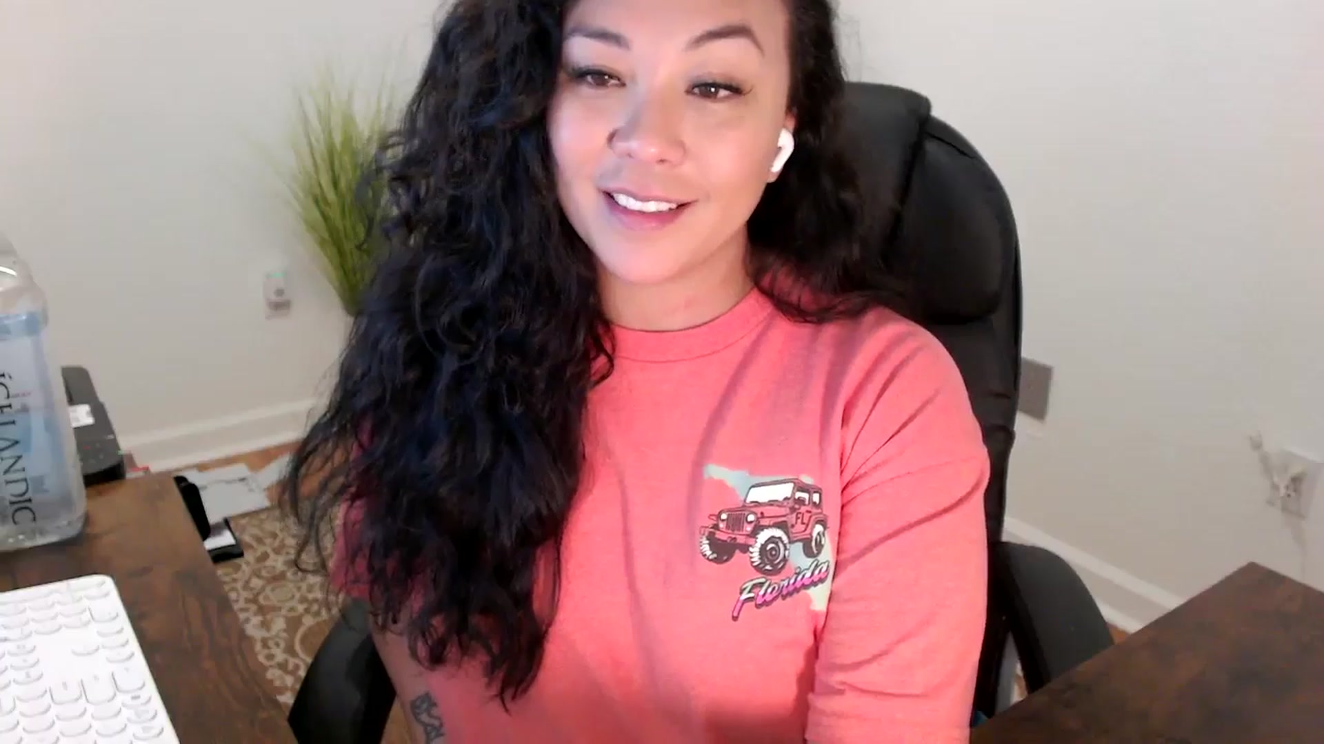 Gallery image thumbnail from MickaylaStar's myfreecams stream on, 01/20/2026, 18:00 image 20 of 20