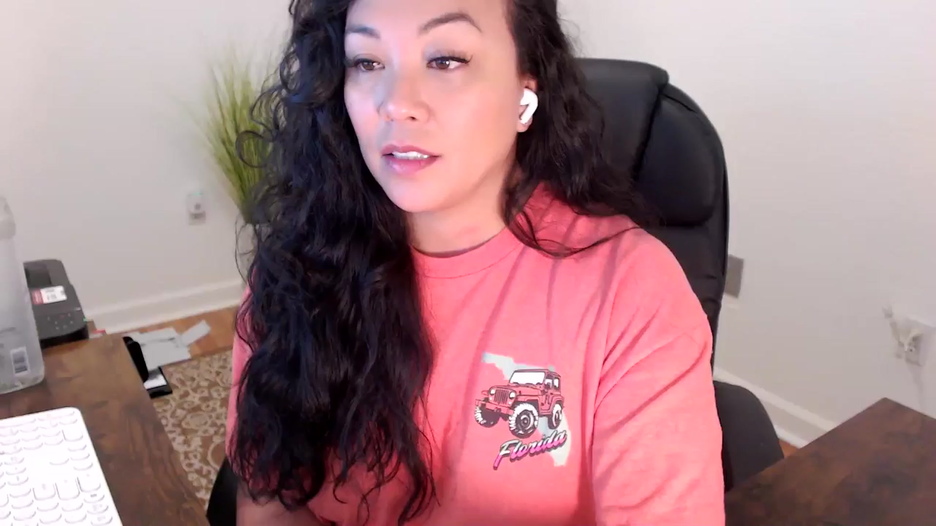 Gallery image thumbnail from MickaylaStar's myfreecams stream on, 01/20/2026, 18:38 image 1 of 20
