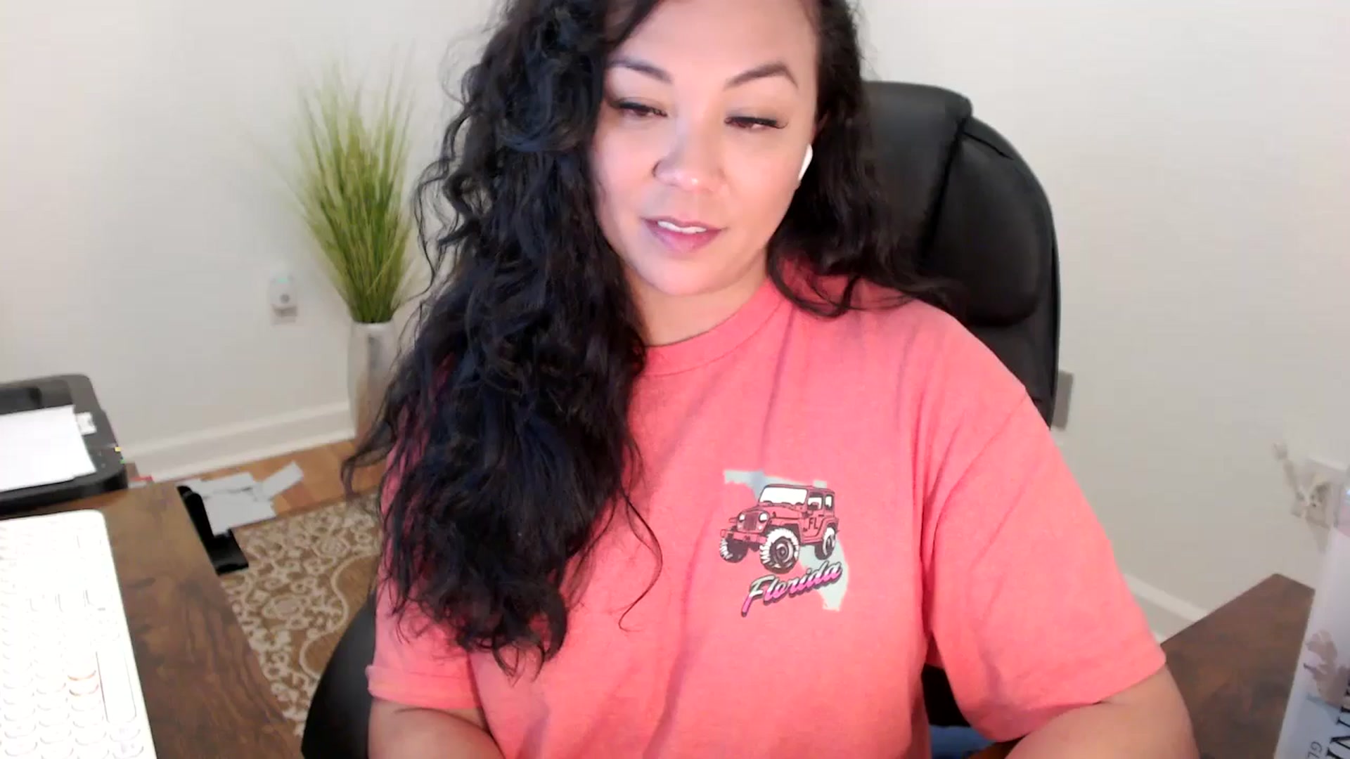 Gallery image thumbnail from MickaylaStar's myfreecams stream on, 01/20/2026, 18:38 image 17 of 20