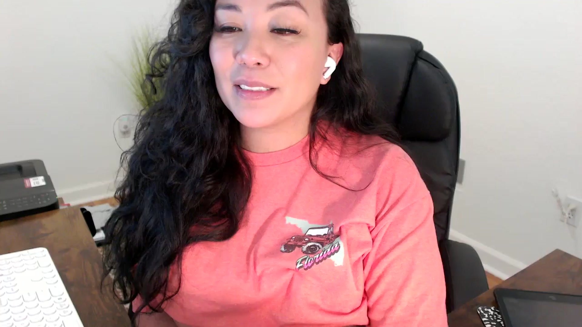 Gallery image thumbnail from MickaylaStar's myfreecams stream on, 01/20/2026, 20:30 image 1 of 20
