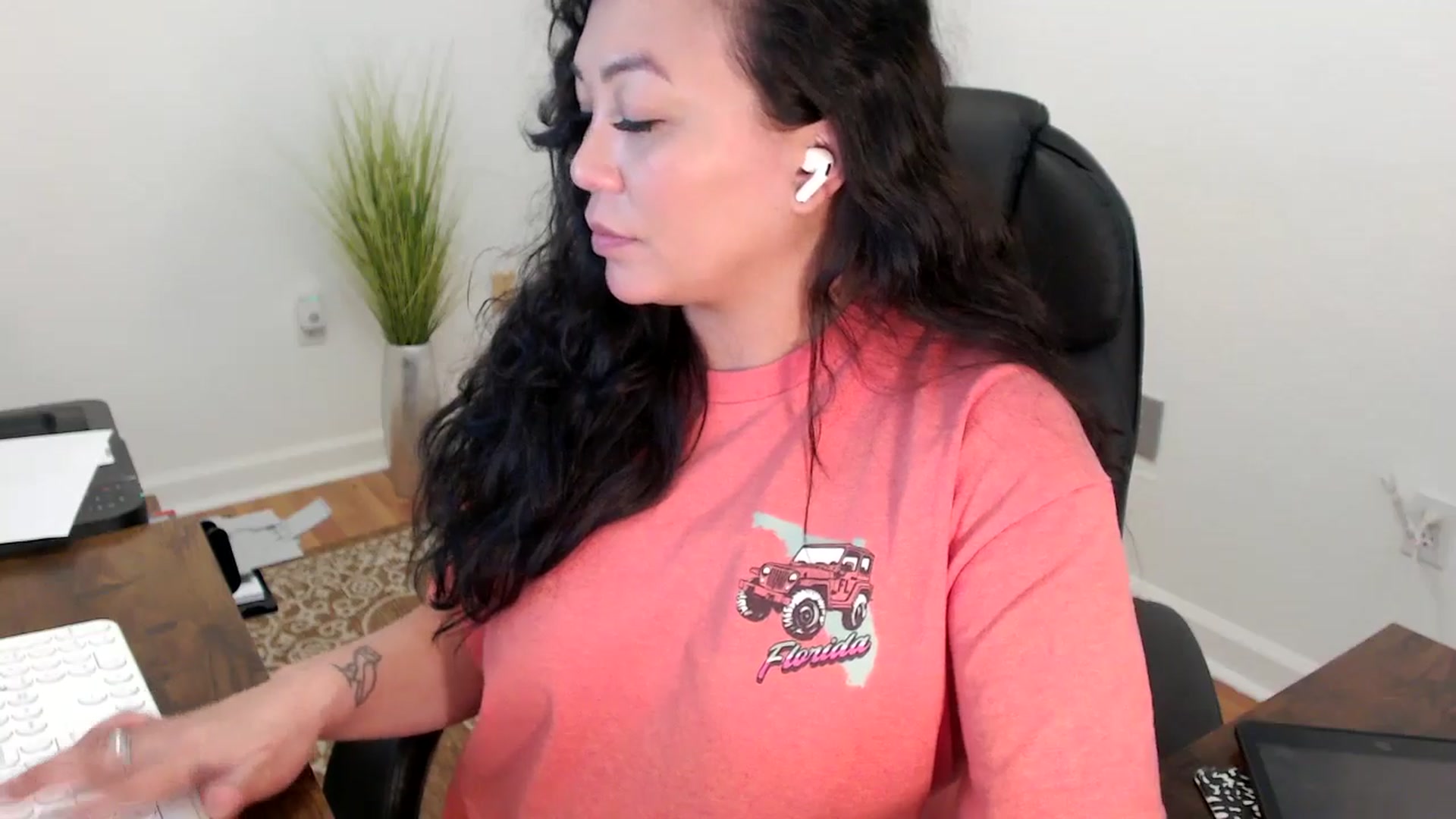 Gallery image thumbnail from MickaylaStar's myfreecams stream on, 01/20/2026, 20:30 image 8 of 20