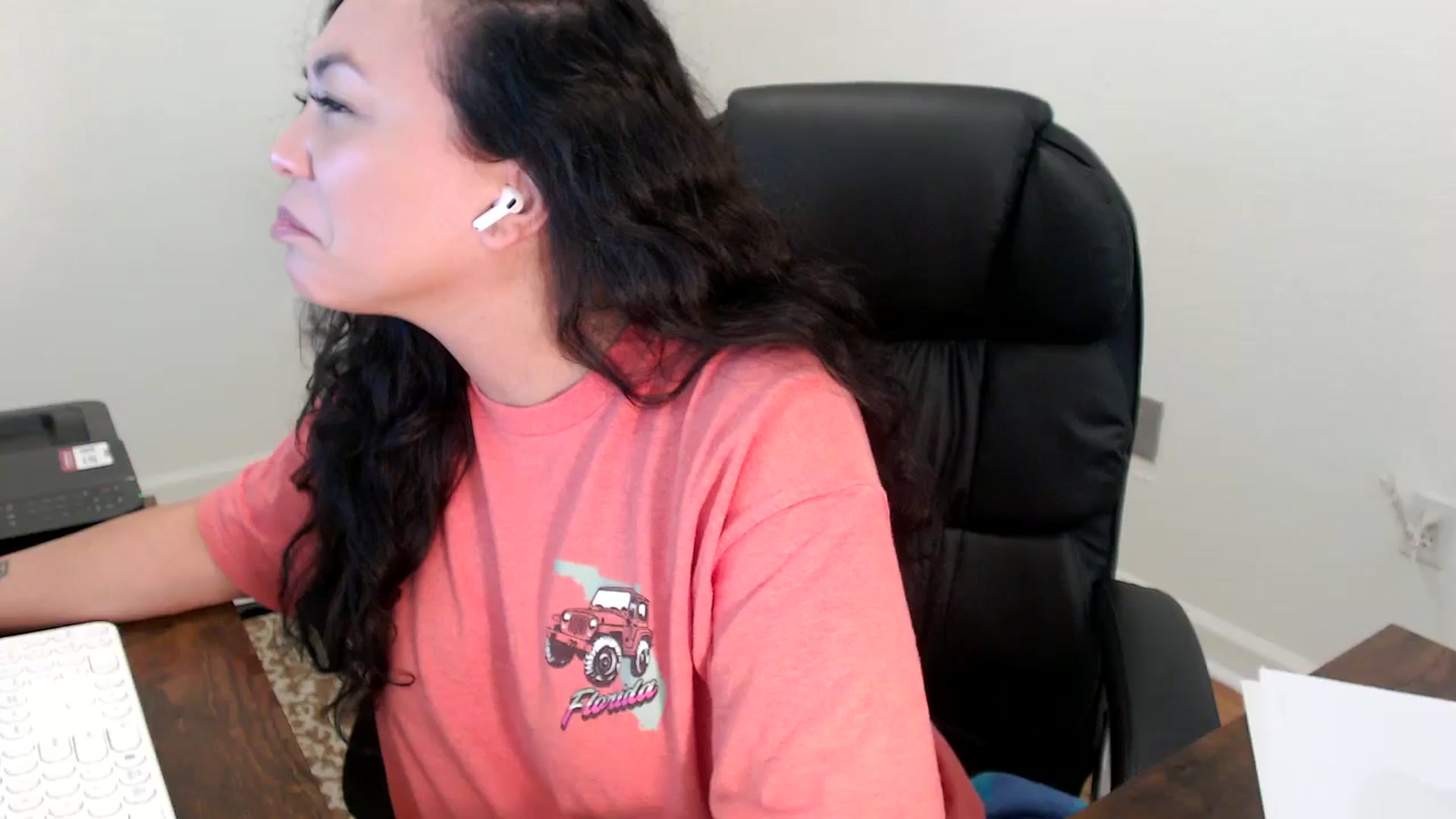 Gallery image thumbnail from MickaylaStar's myfreecams stream on, 01/20/2026, 21:31 image 20 of 20