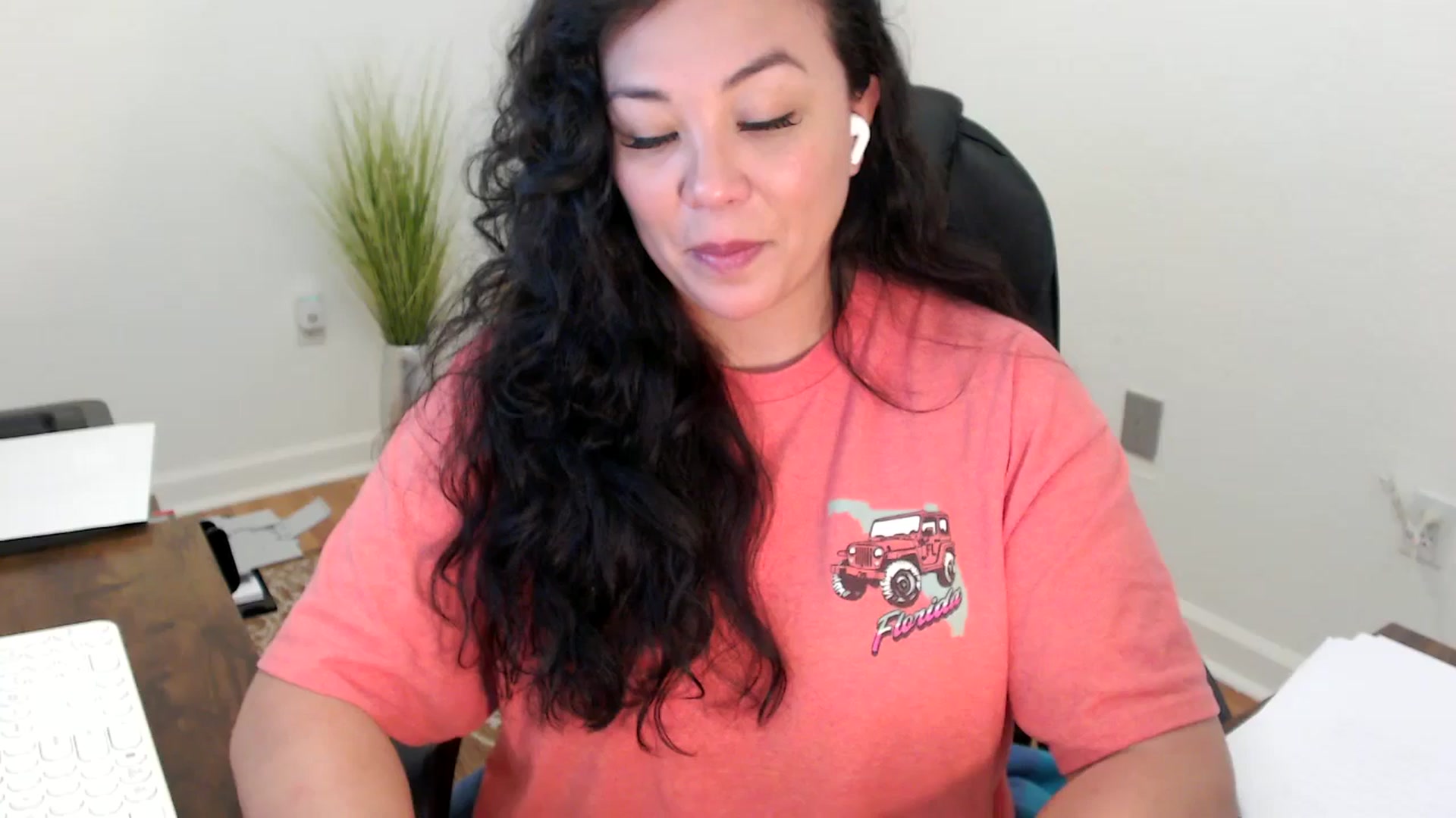 Gallery image thumbnail from MickaylaStar's myfreecams stream on, 01/20/2026, 21:31 image 3 of 20