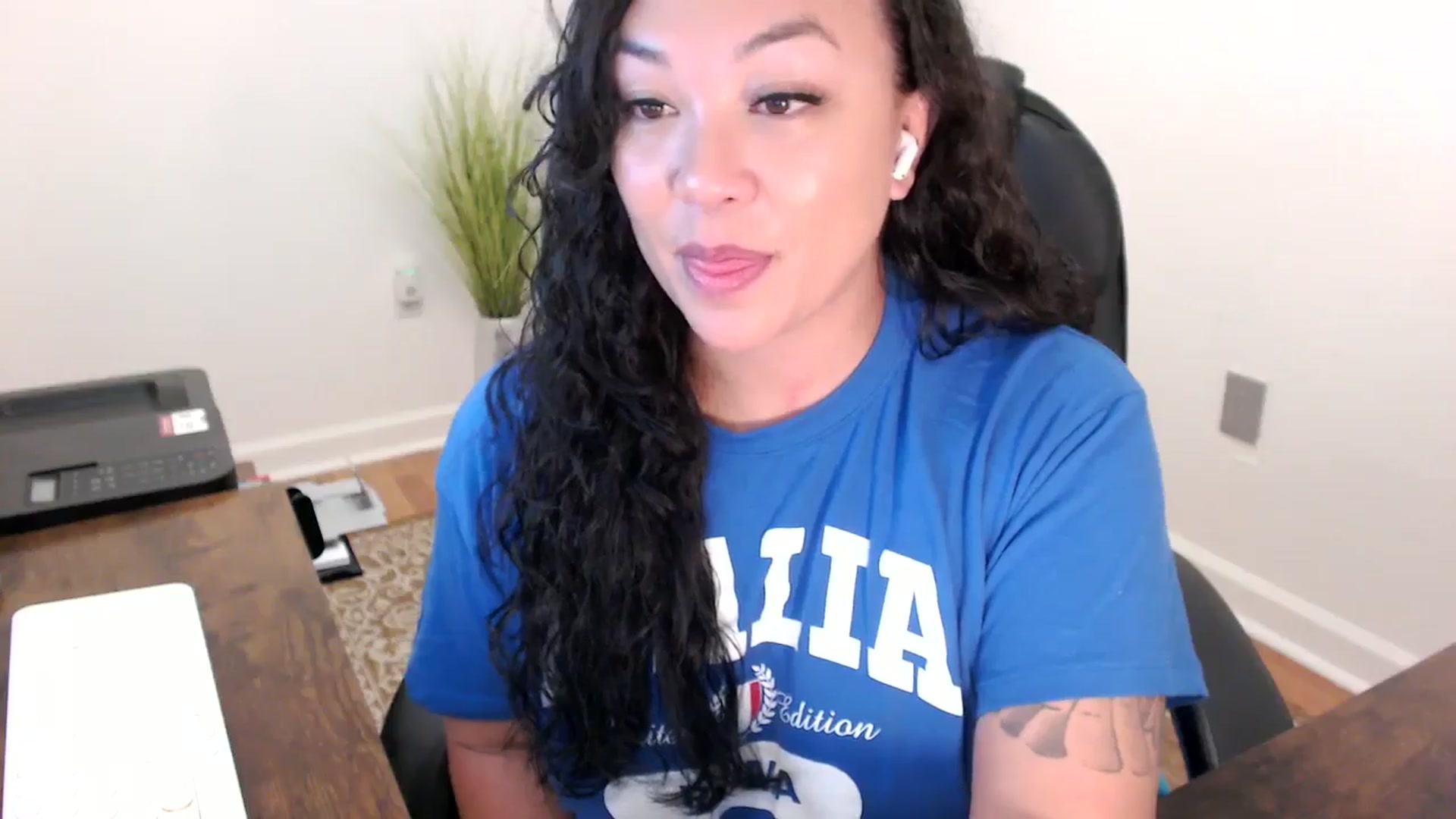 Gallery image thumbnail from MickaylaStar's myfreecams stream on, 01/21/2026, 17:24 image 8 of 20