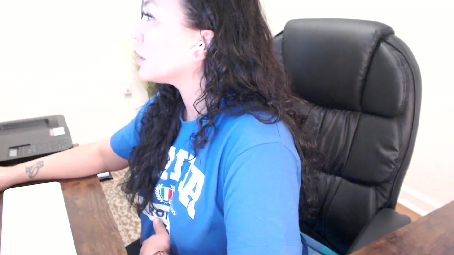 Gallery image thumbnail from MickaylaStar's myfreecams stream on, 01/21/2026, 17:24 image 19 of 20