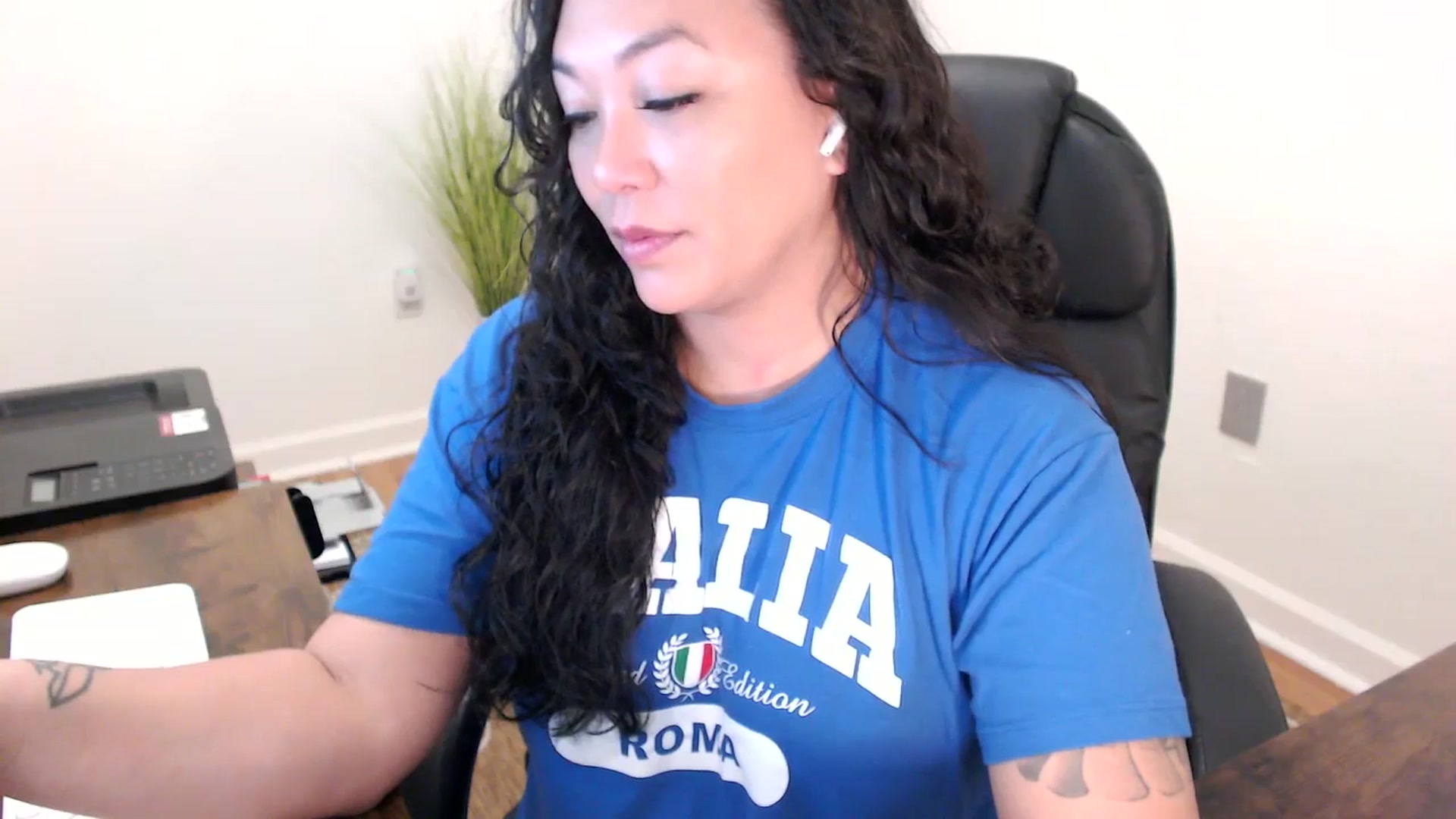 Gallery image thumbnail from MickaylaStar's myfreecams stream on, 01/21/2026, 17:24 image 3 of 20