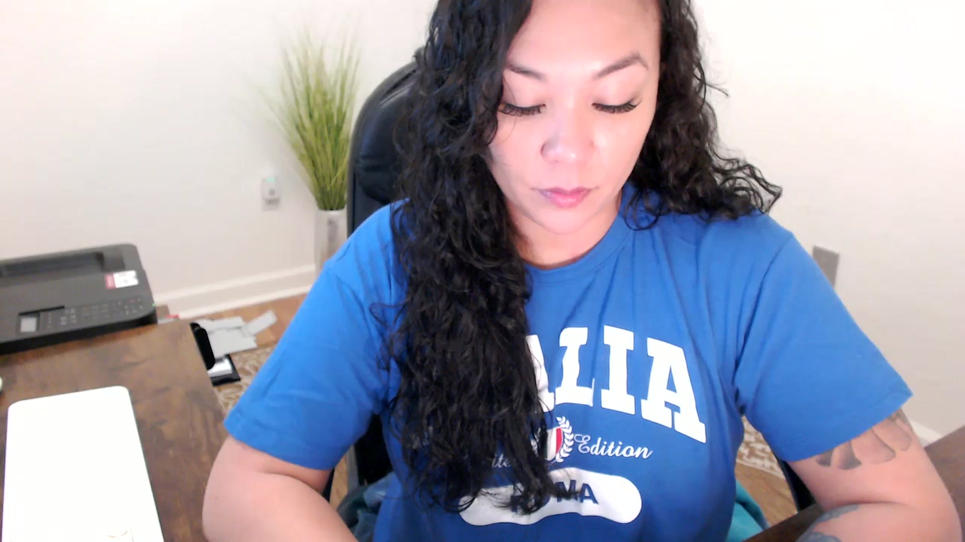 Gallery image thumbnail from MickaylaStar's myfreecams stream on, 01/21/2026, 17:24 image 10 of 20