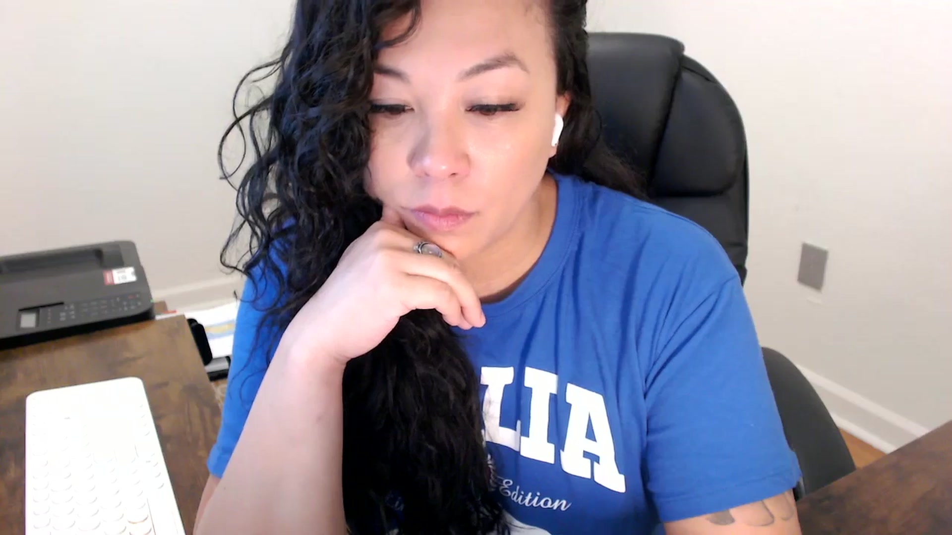 Gallery image thumbnail from MickaylaStar's myfreecams stream on, 01/21/2026, 18:09 image 4 of 20