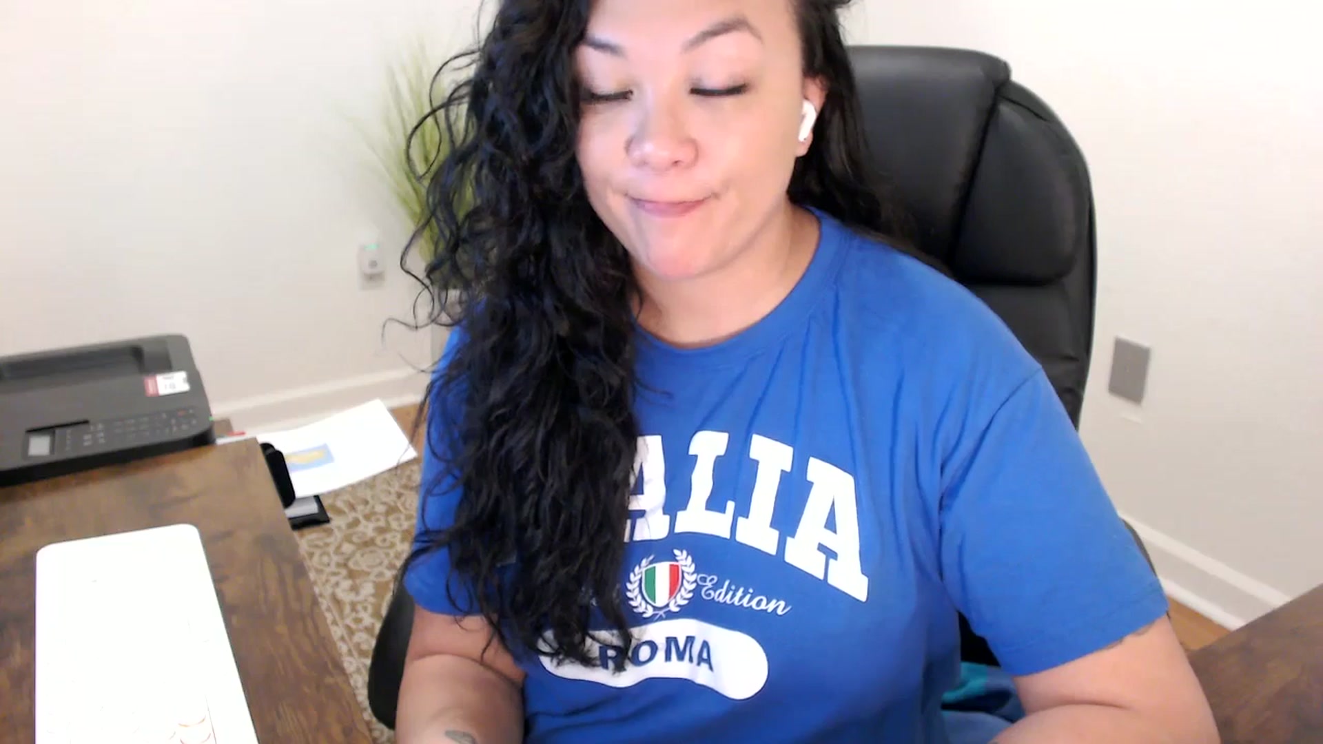 Gallery image thumbnail from MickaylaStar's myfreecams stream on, 01/21/2026, 18:09 image 3 of 20