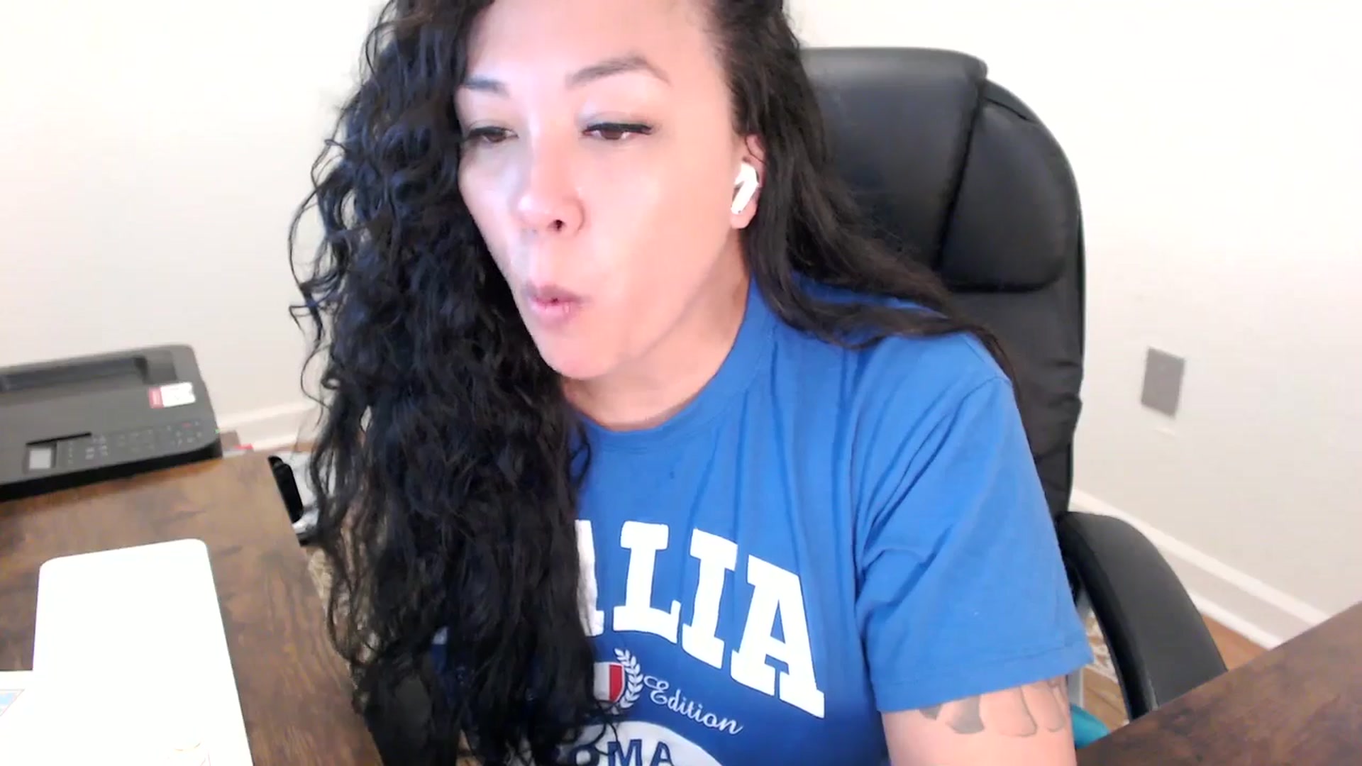 Gallery image thumbnail from MickaylaStar's myfreecams stream on, 01/21/2026, 19:55 image 4 of 20