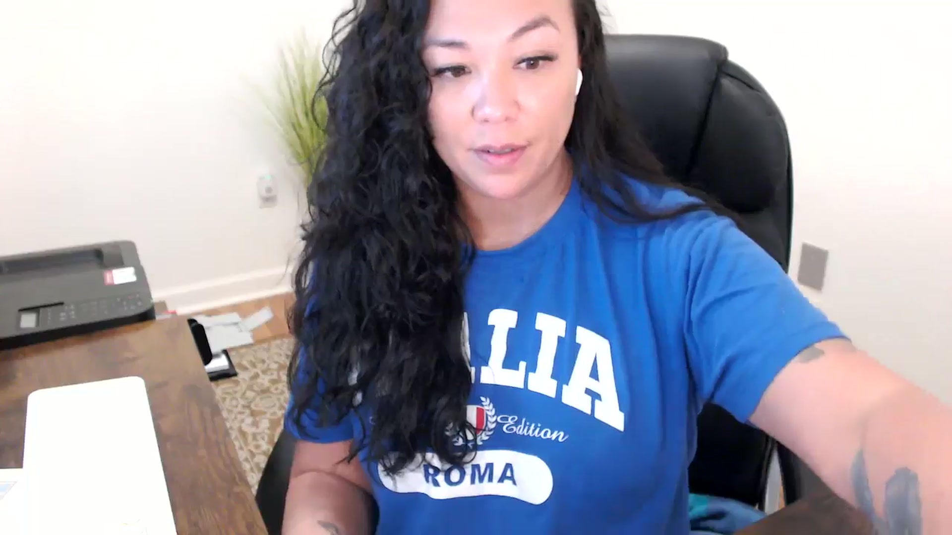 Gallery image thumbnail from MickaylaStar's myfreecams stream on, 01/21/2026, 19:55 image 3 of 20