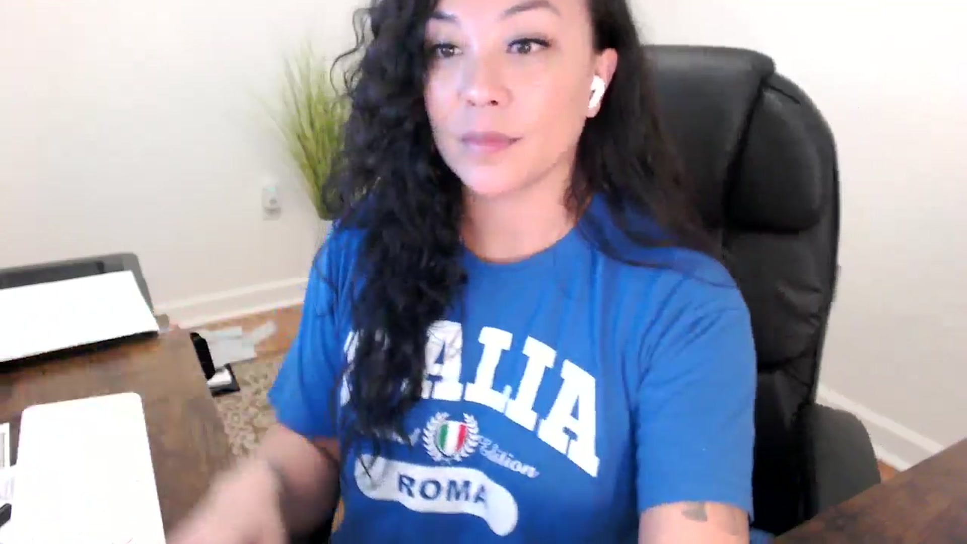 Gallery image thumbnail from MickaylaStar's myfreecams stream on, 01/21/2026, 20:49 image 6 of 20