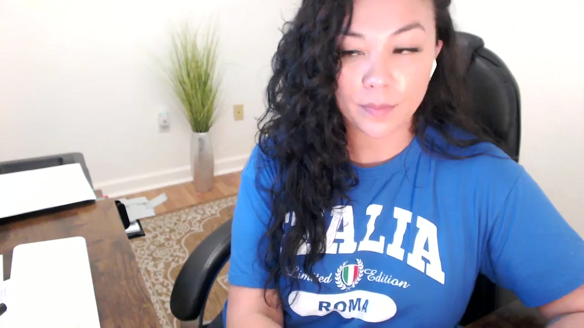 Gallery image thumbnail from MickaylaStar's myfreecams stream on, 01/21/2026, 20:49 image 3 of 20