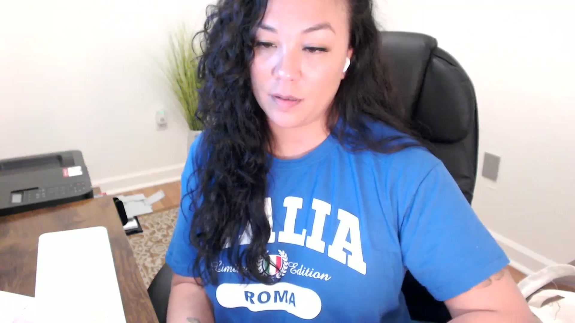 Gallery image thumbnail from MickaylaStar's myfreecams stream on, 01/21/2026, 21:22 image 15 of 20