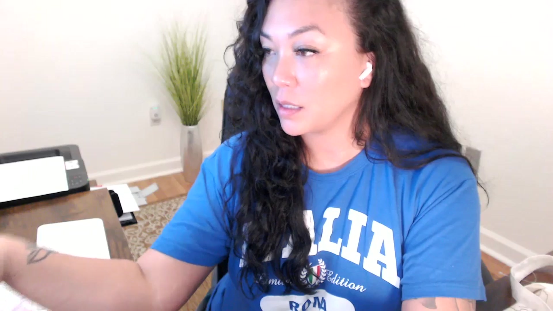 Gallery image thumbnail from MickaylaStar's myfreecams stream on, 01/21/2026, 21:22 image 18 of 20