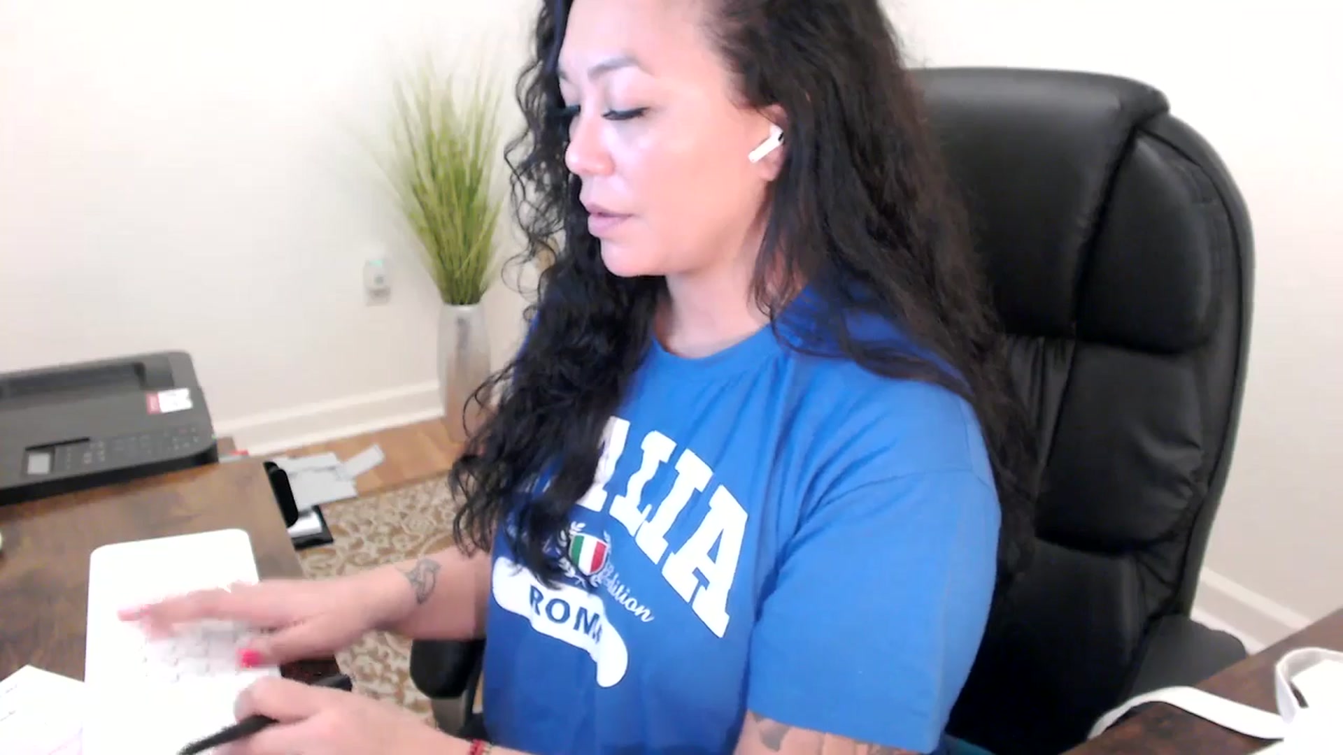 Gallery image thumbnail from MickaylaStar's myfreecams stream on, 01/21/2026, 21:22 image 8 of 20